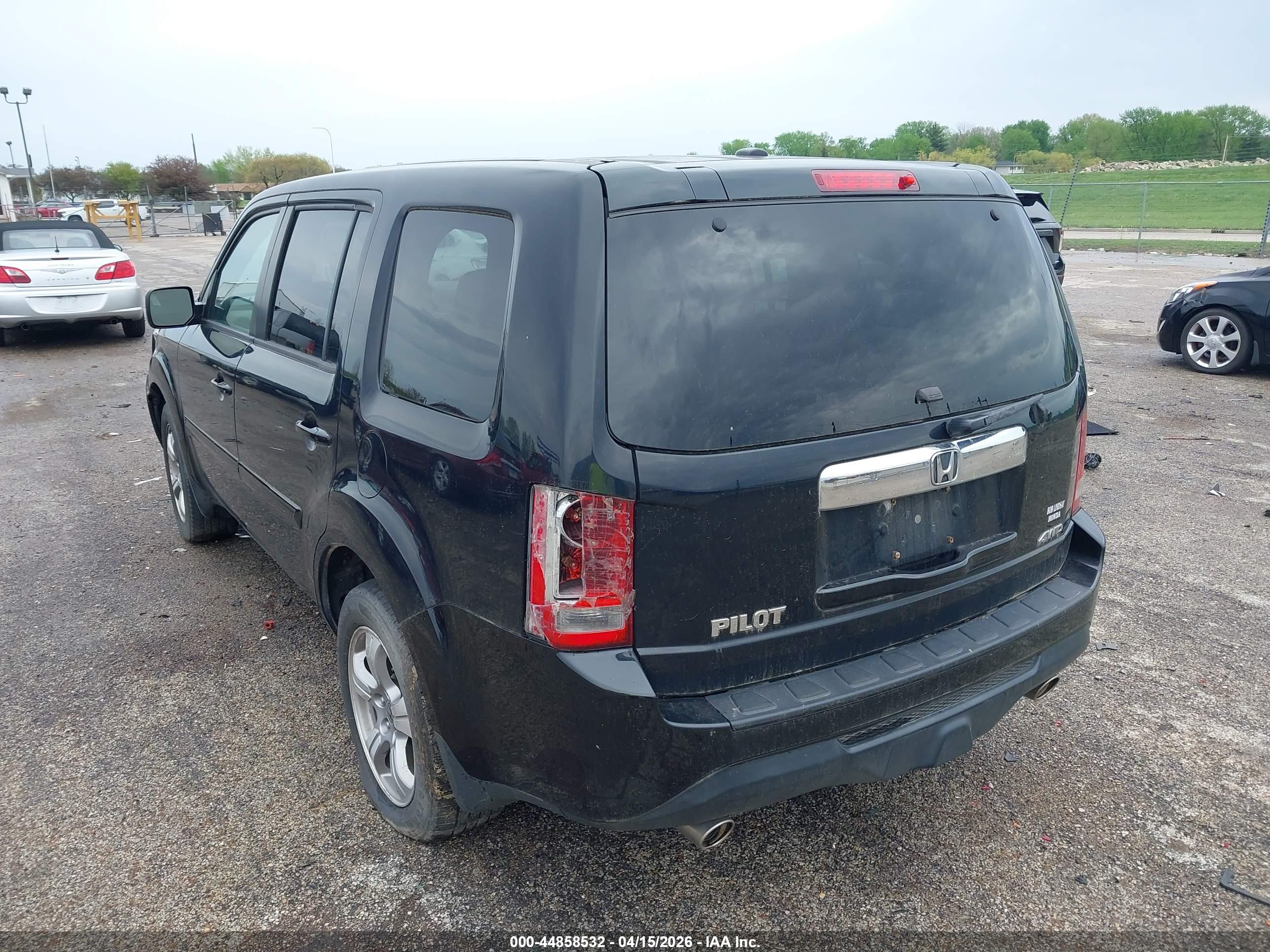 HONDA PILOT image 3