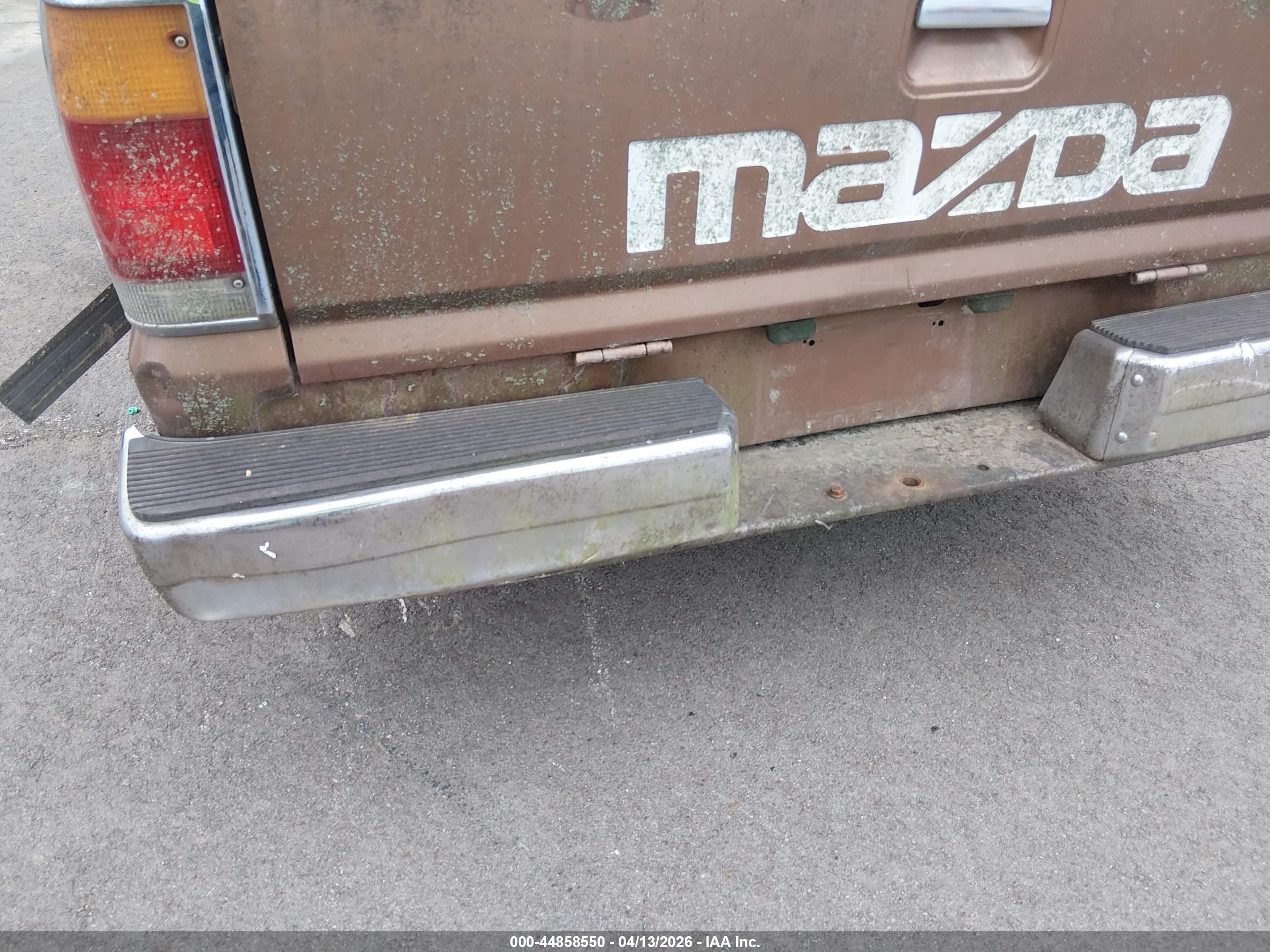 MAZDA B2000 image 6