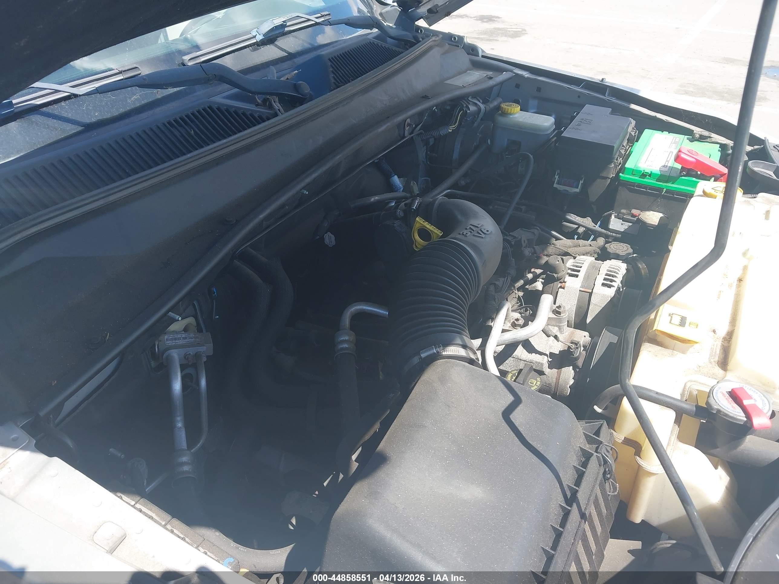 JEEP LIBERTY image 10