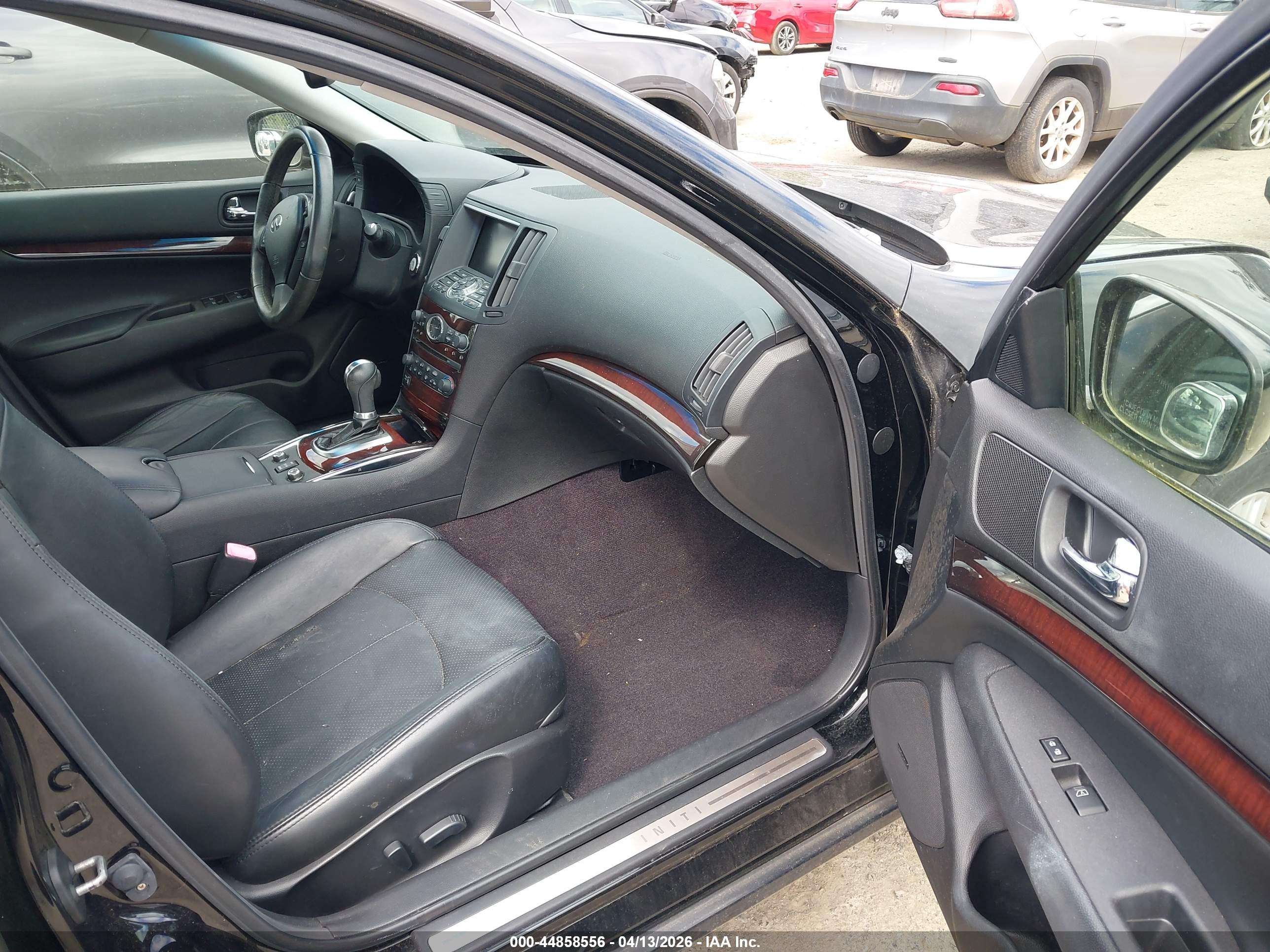INFINITI G37X image 5