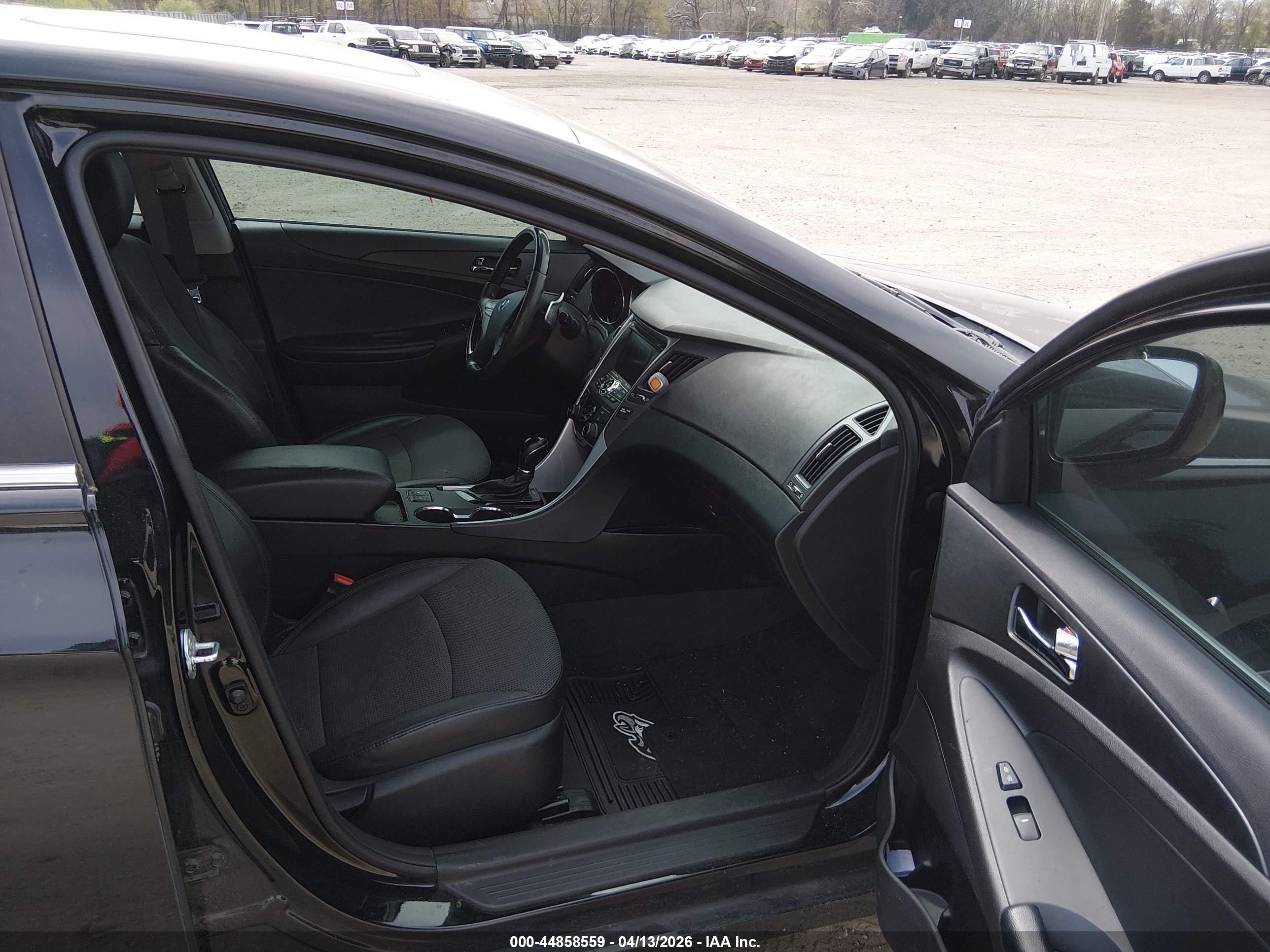 HYUNDAI SONATA image 5