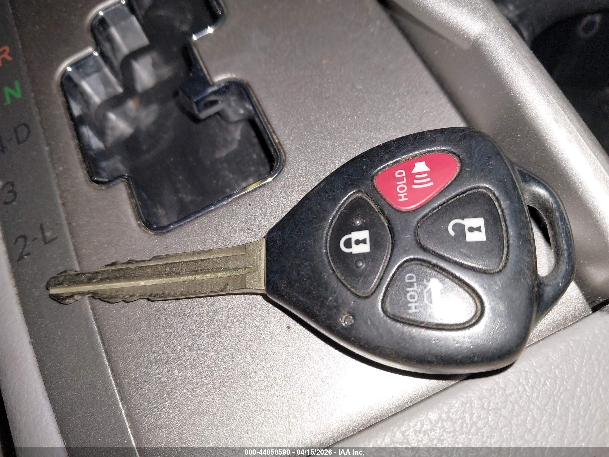 TOYOTA CAMRY image 11
