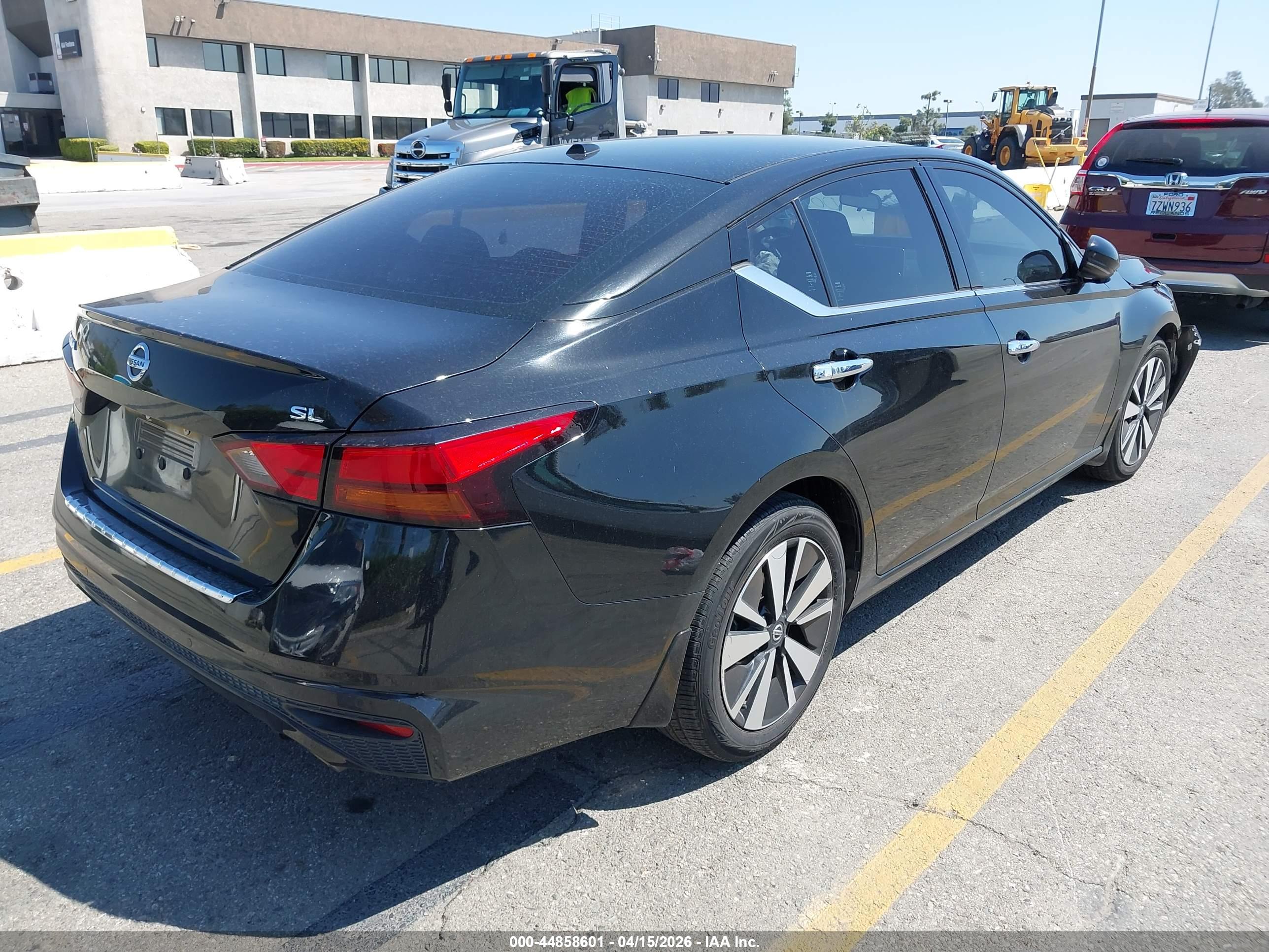 NISSAN ALTIMA image 4
