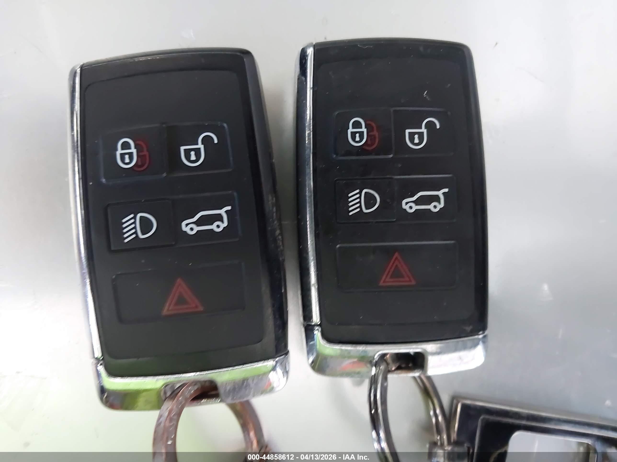 LAND ROVER image 11