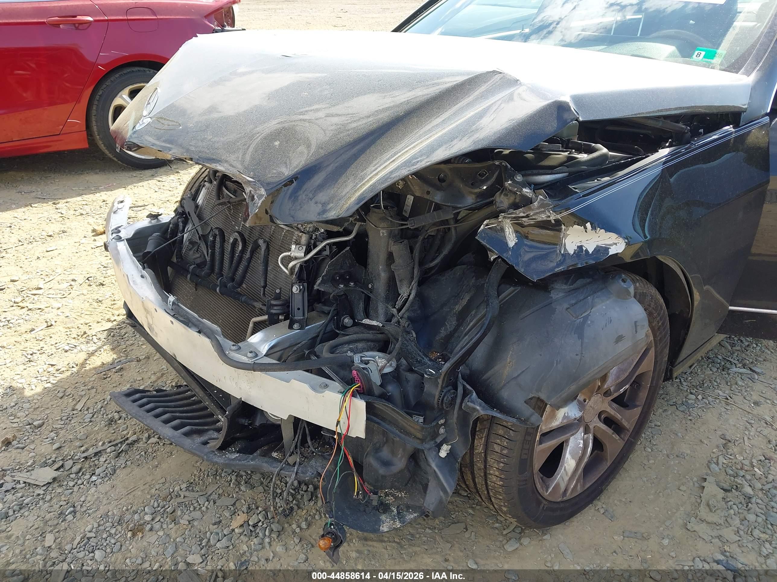 MERCEDES-BENZ E image 6