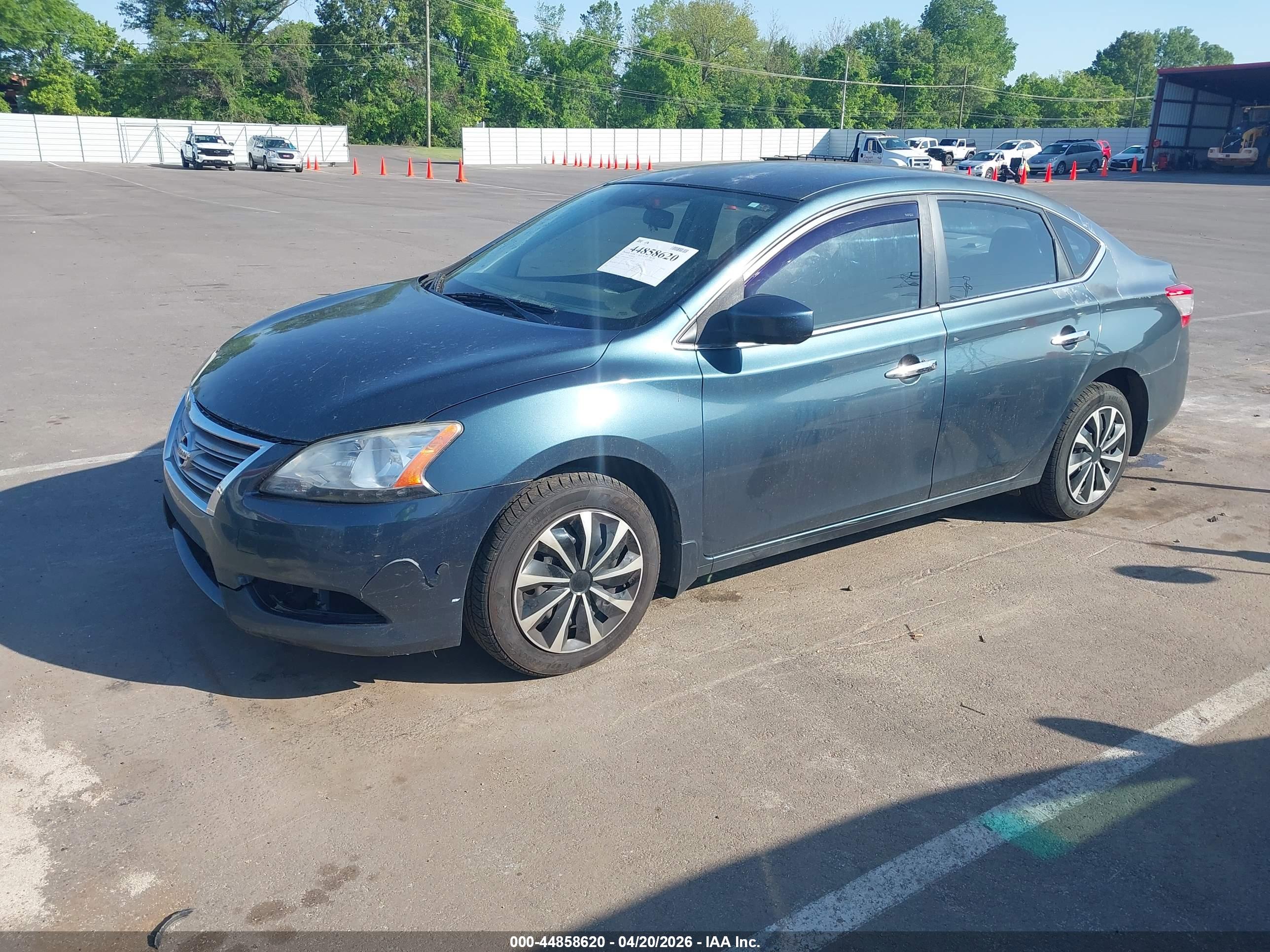 NISSAN SENTRA image 2
