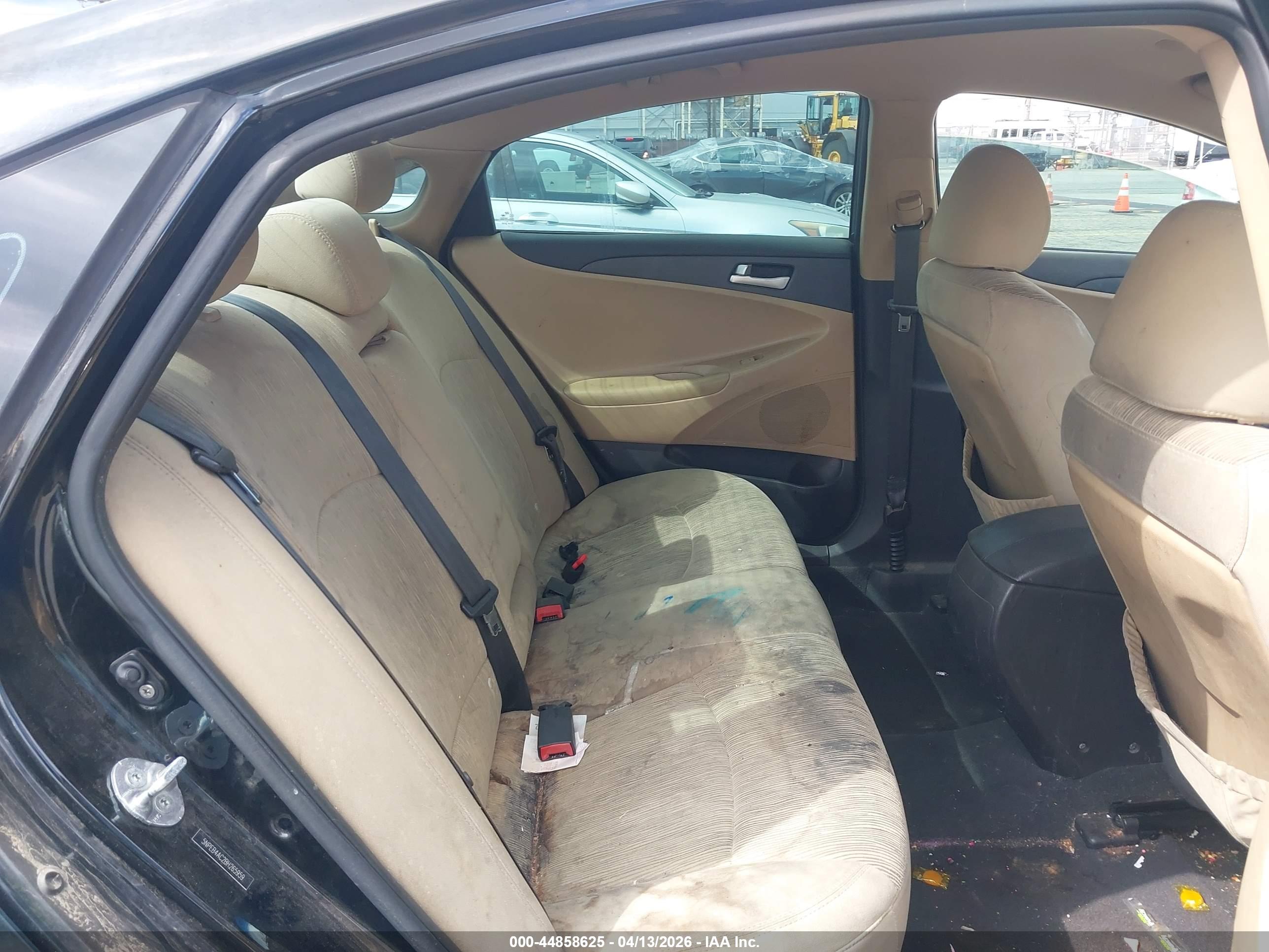 HYUNDAI SONATA image 8