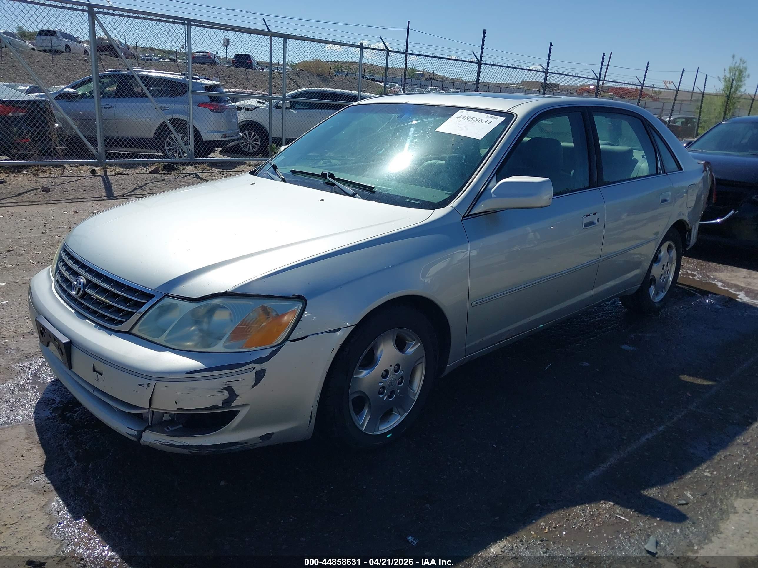 TOYOTA AVALON image 2