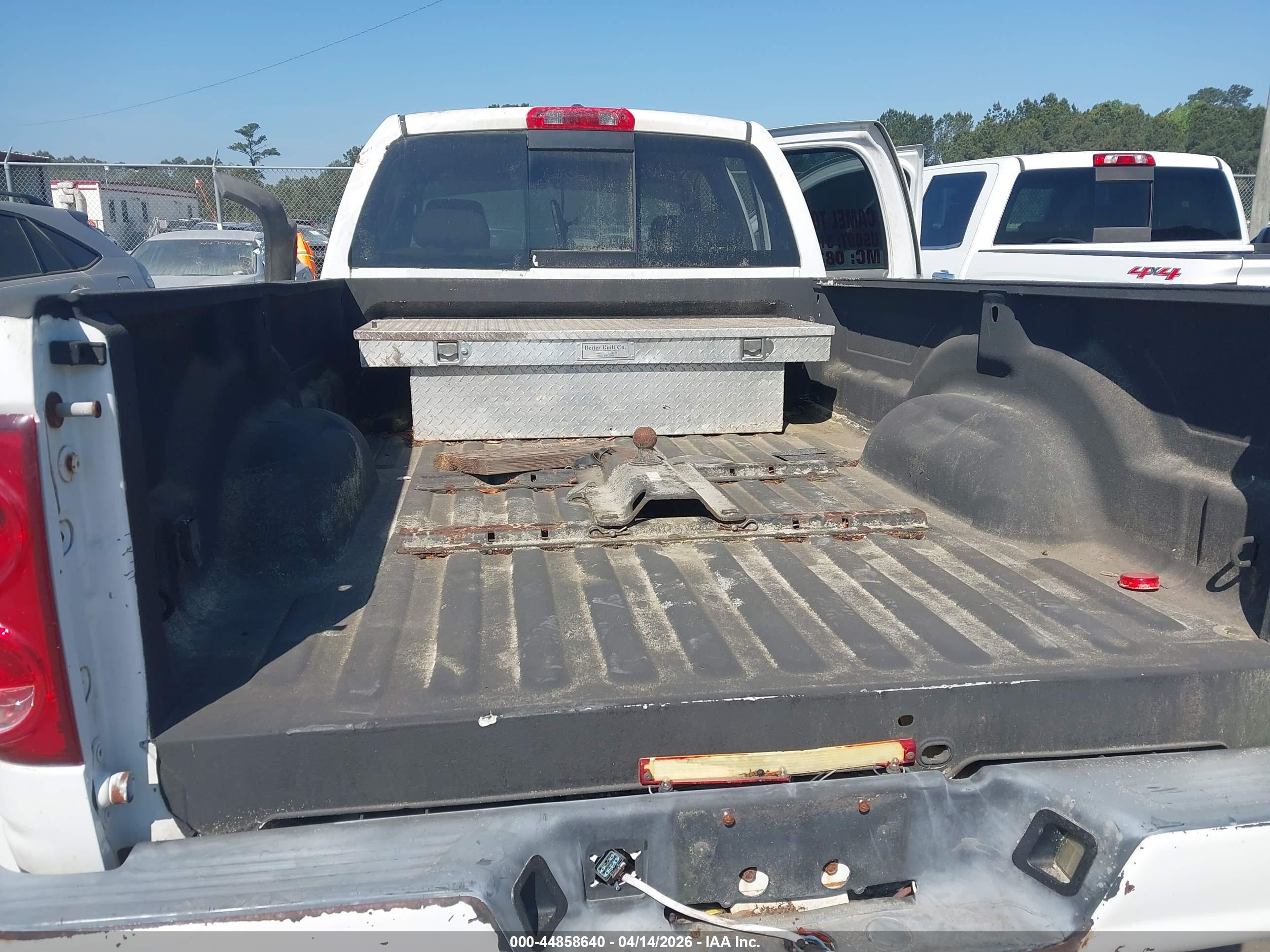 DODGE RAM image 7