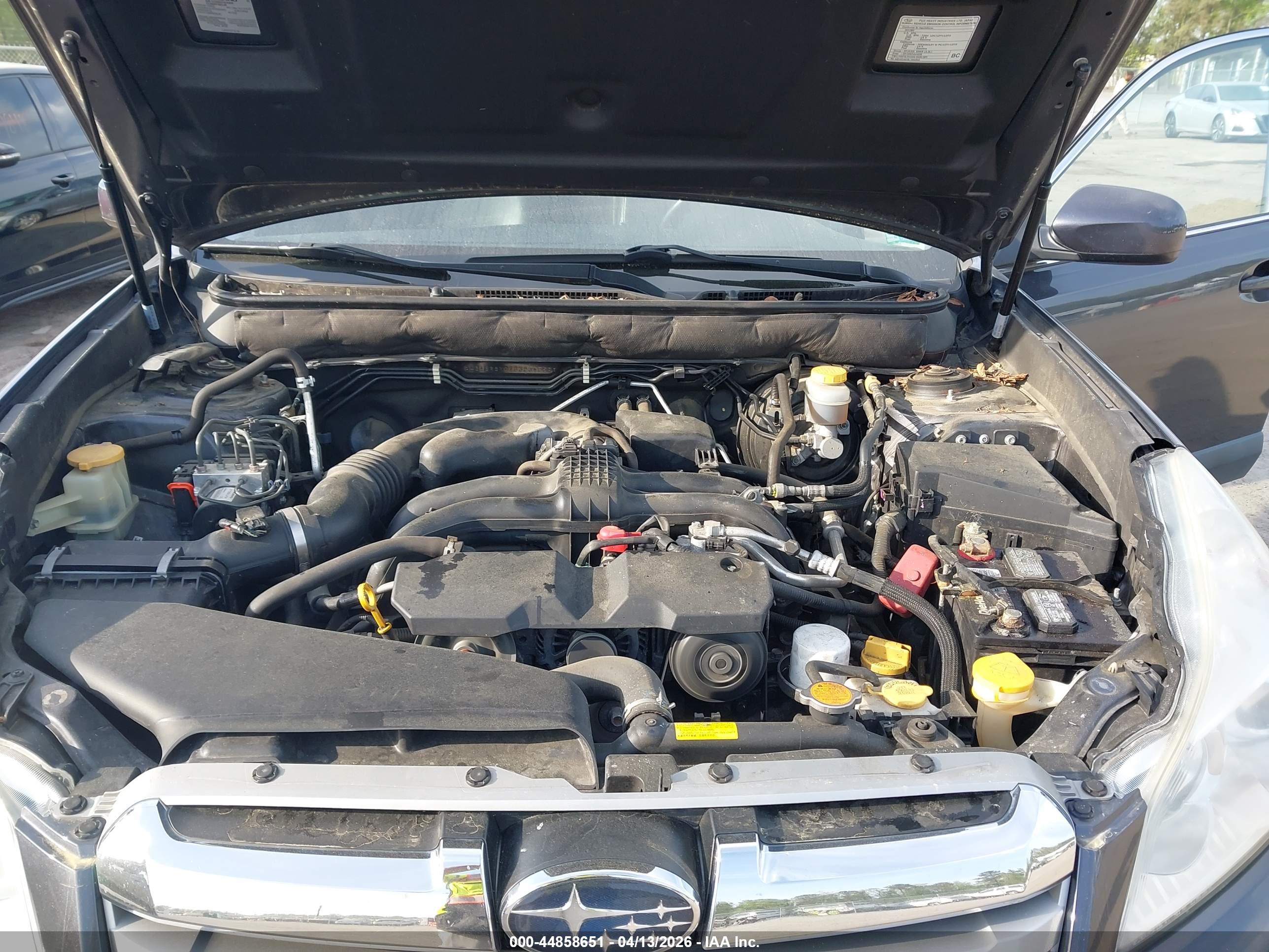 SUBARU OUTBACK image 10