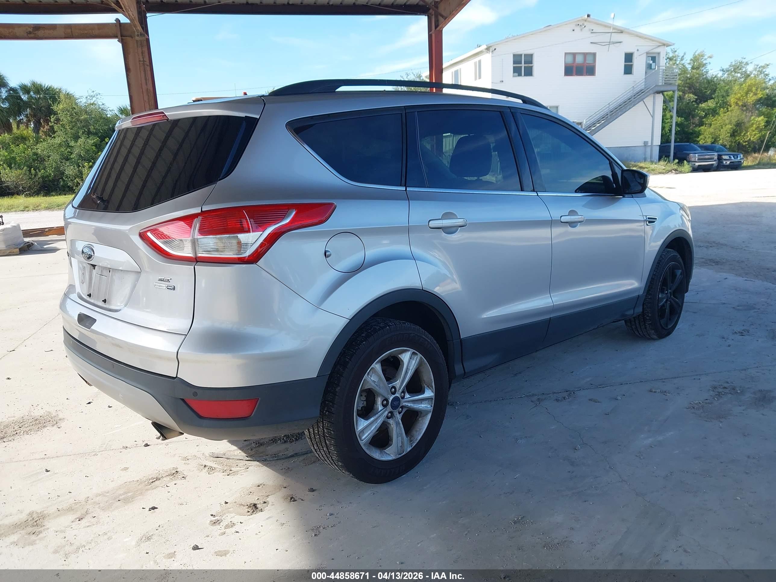 FORD ESCAPE image 4