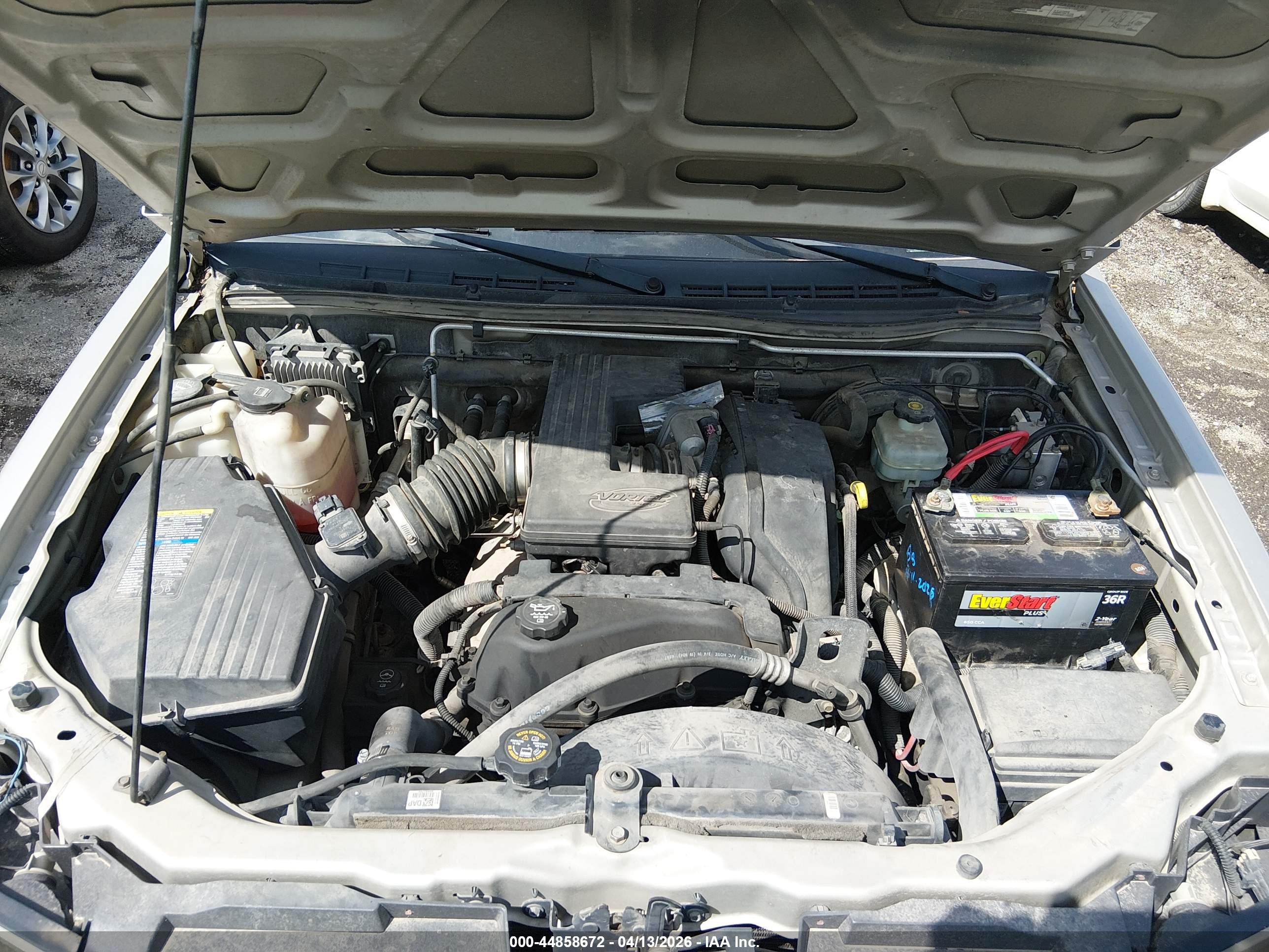CHEVROLET COLORADO image 10