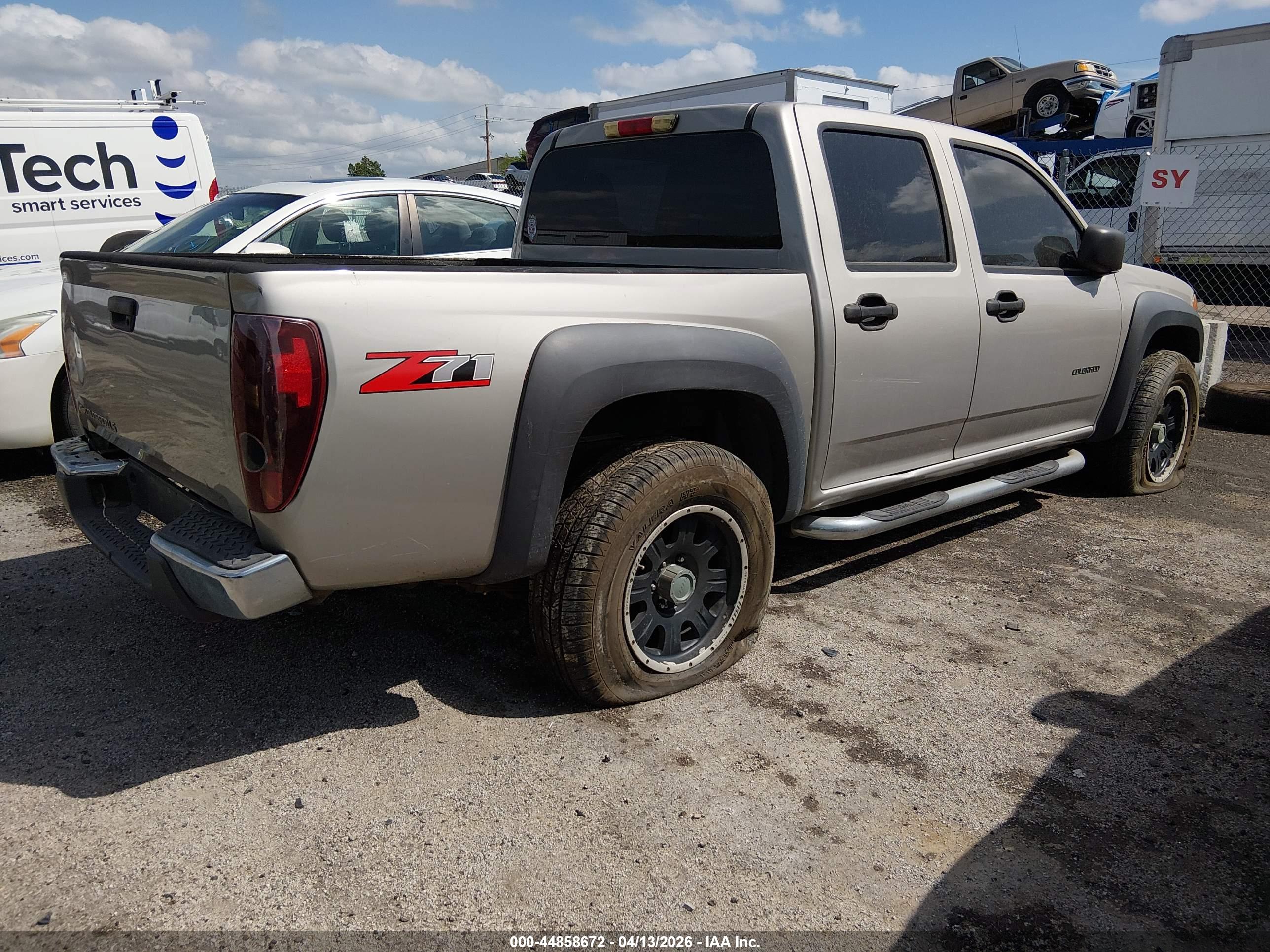 CHEVROLET COLORADO image 4