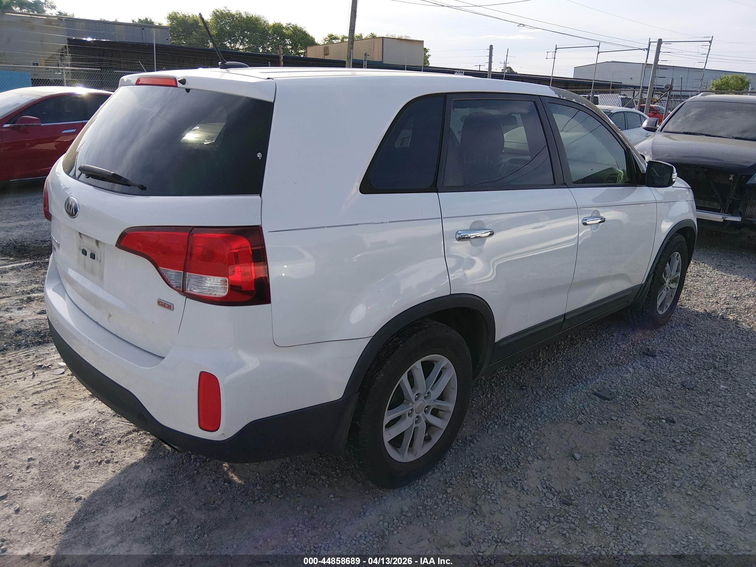 KIA SORENTO image 4
