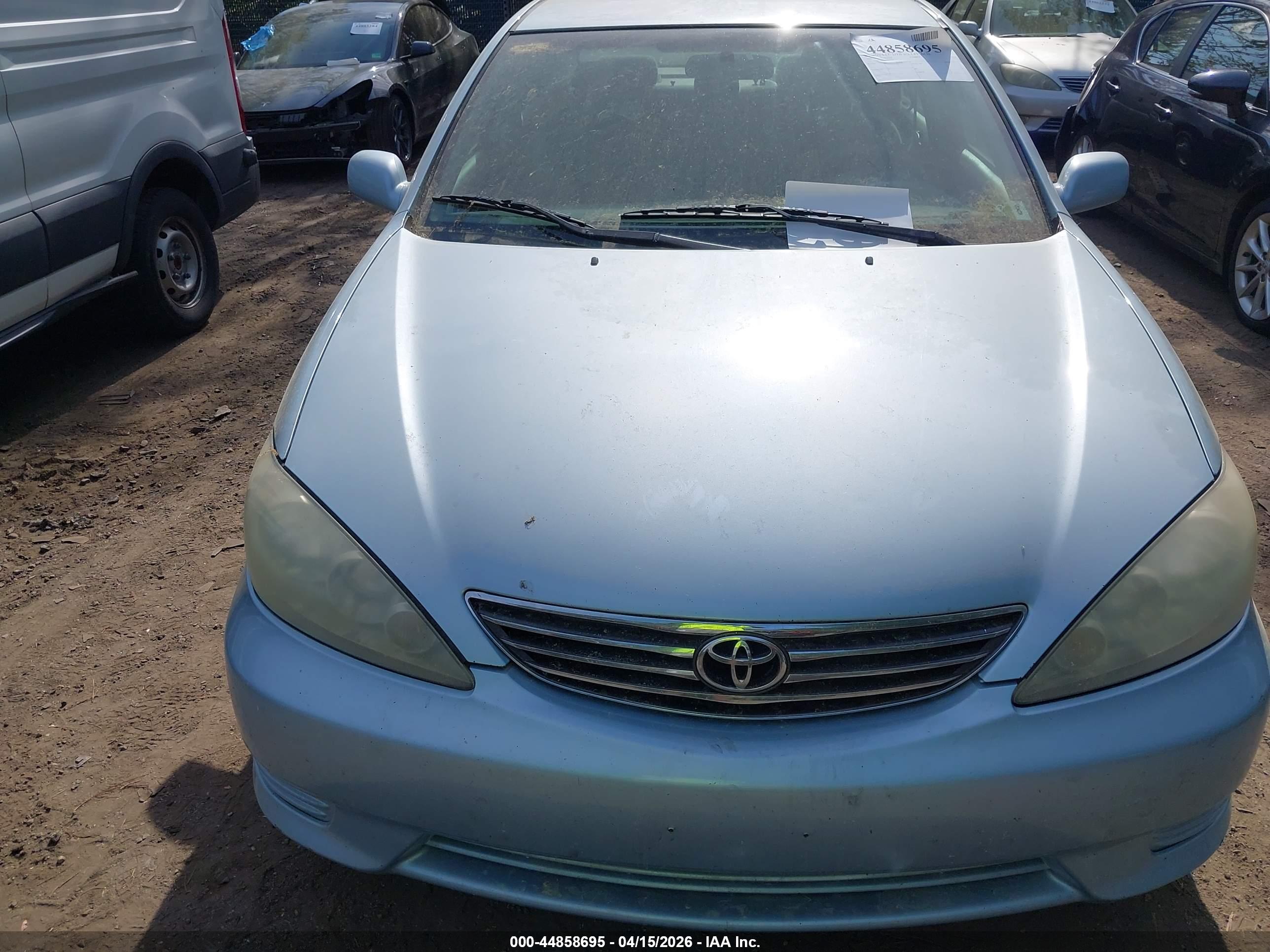 TOYOTA CAMRY image 6