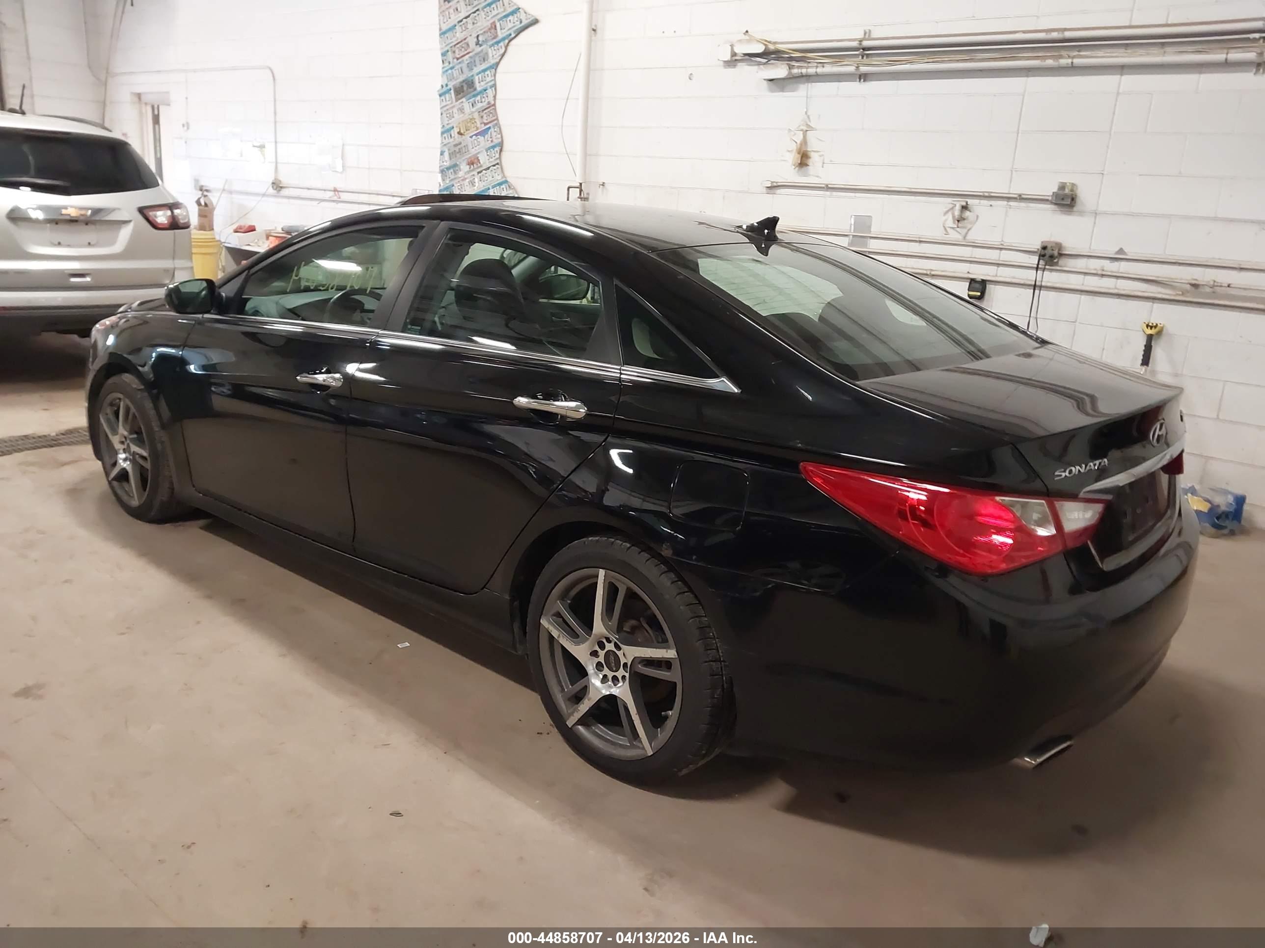 HYUNDAI SONATA image 3
