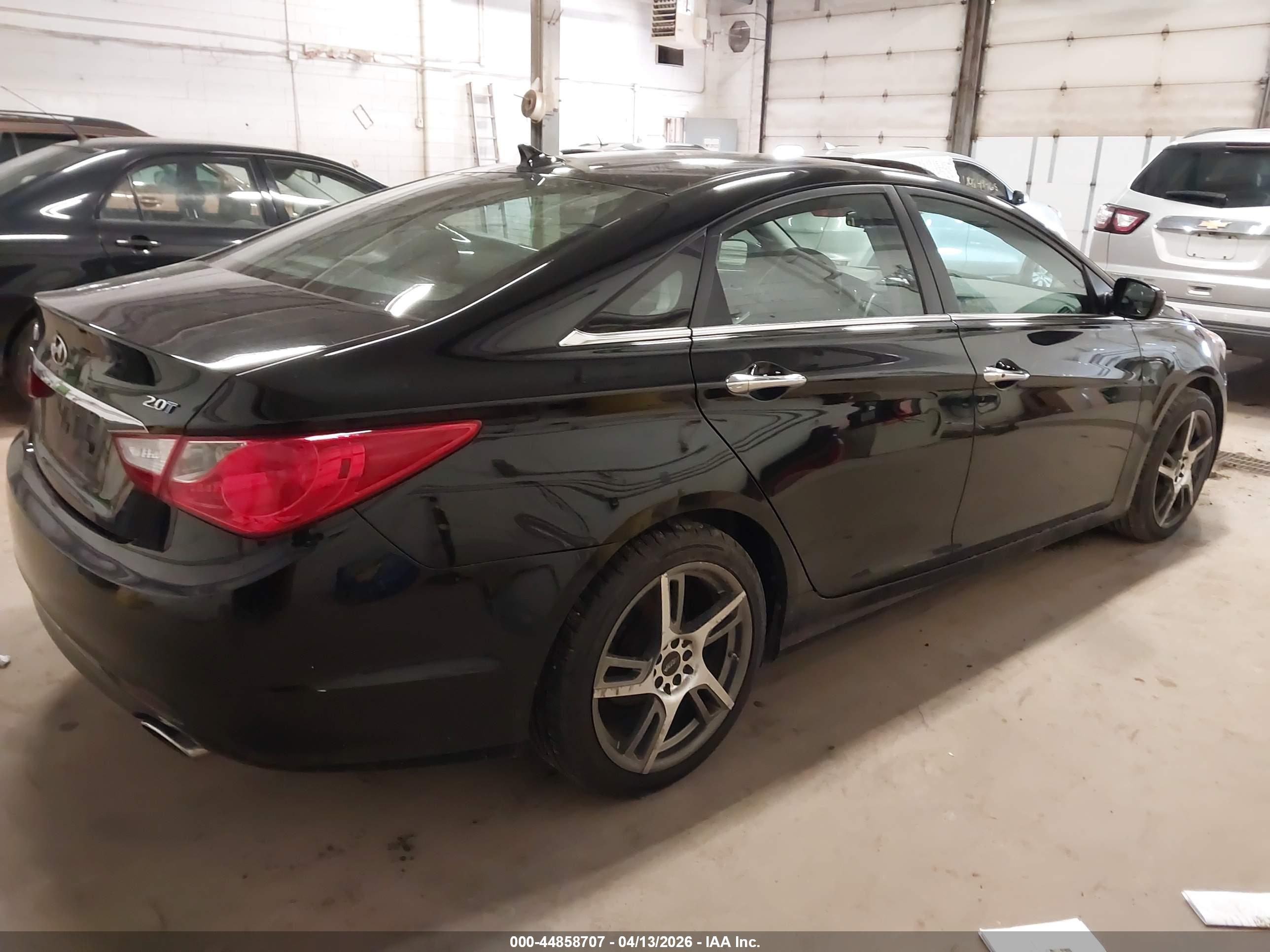 HYUNDAI SONATA image 4