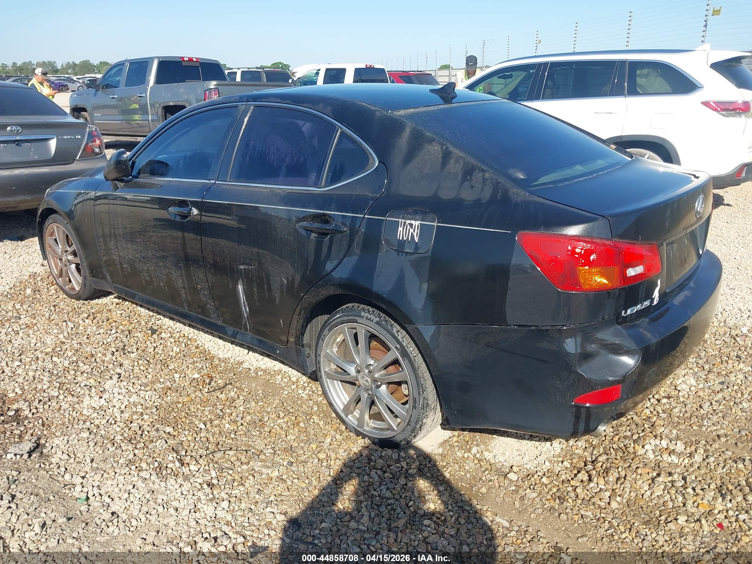 LEXUS IS image 3