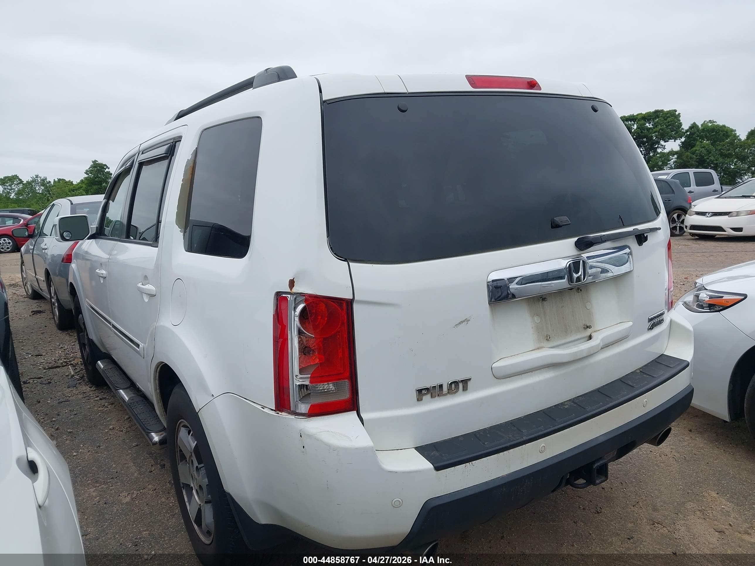 HONDA PILOT image 3