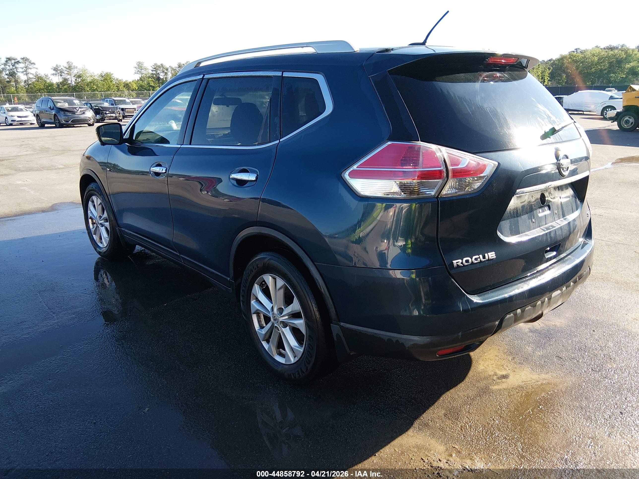 NISSAN ROGUE image 3