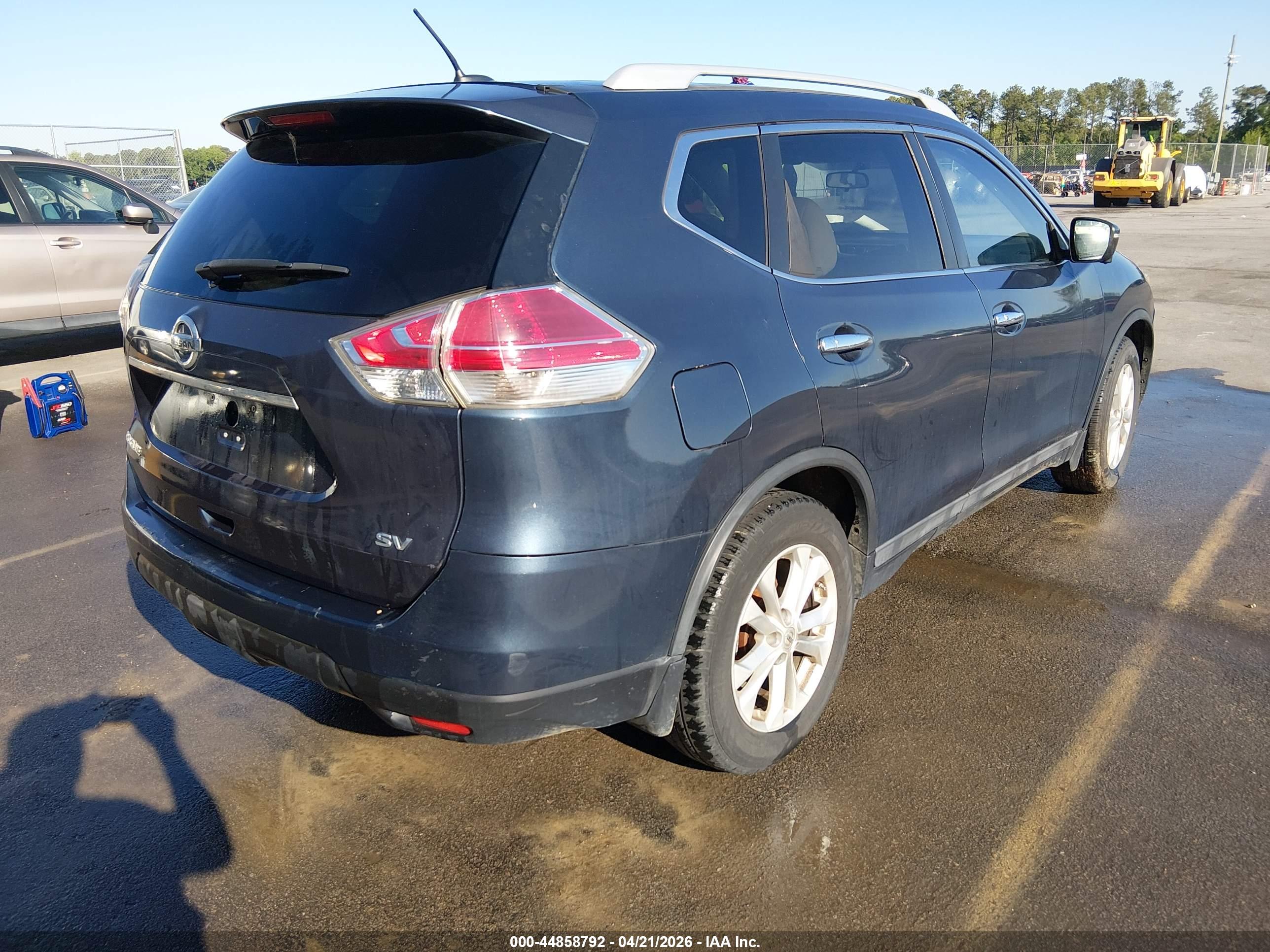 NISSAN ROGUE image 4