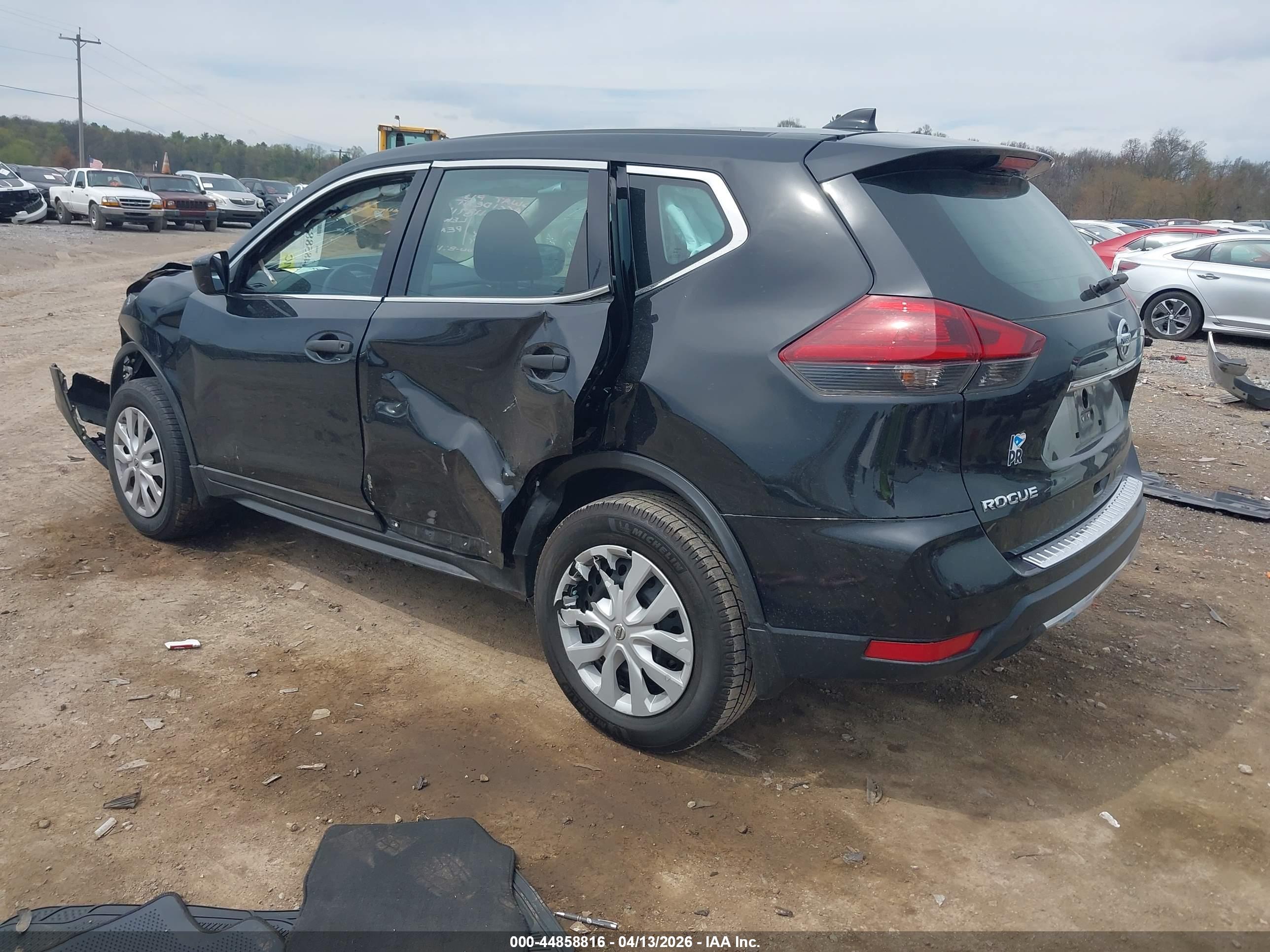 NISSAN ROGUE image 3