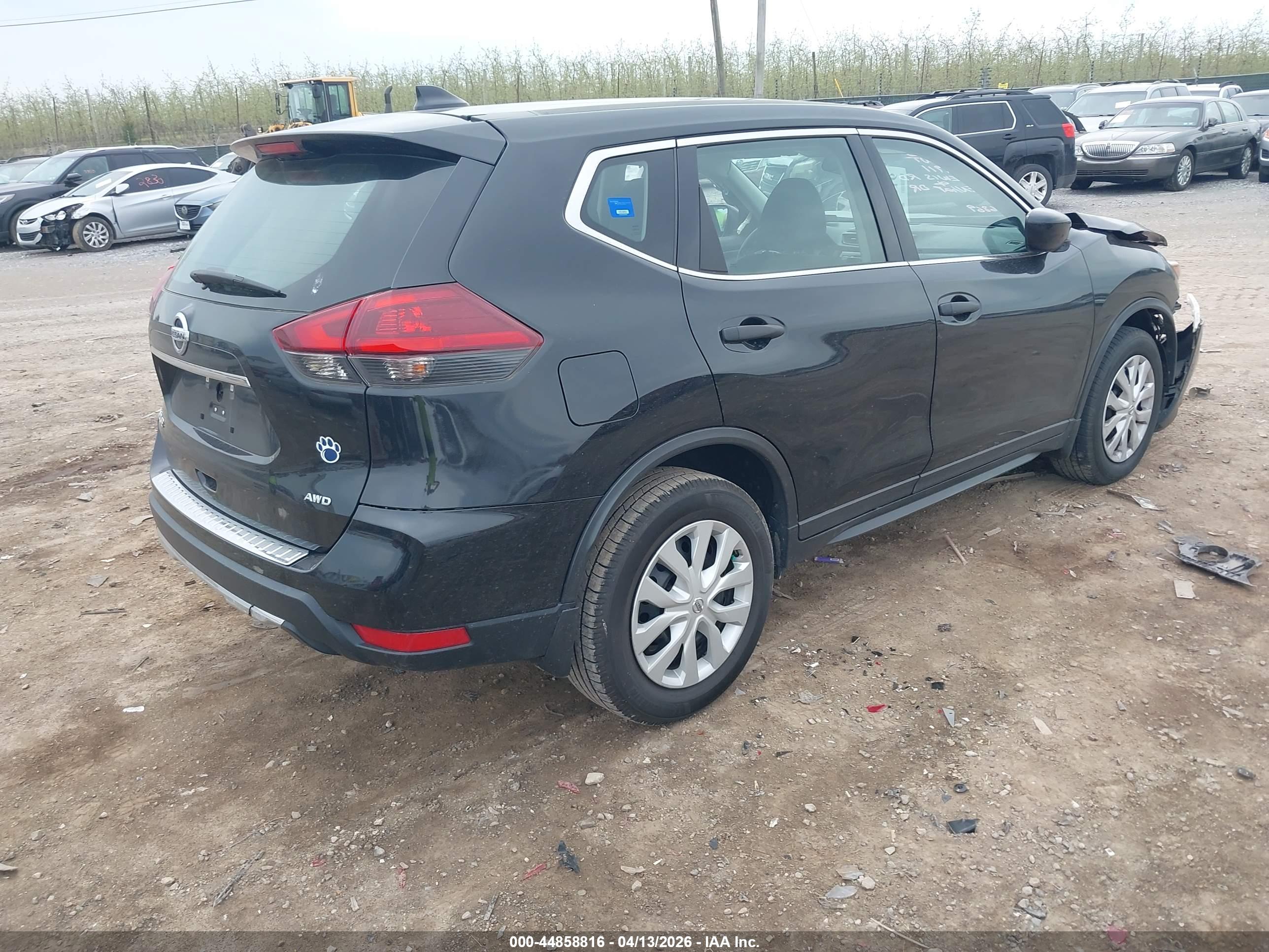 NISSAN ROGUE image 4
