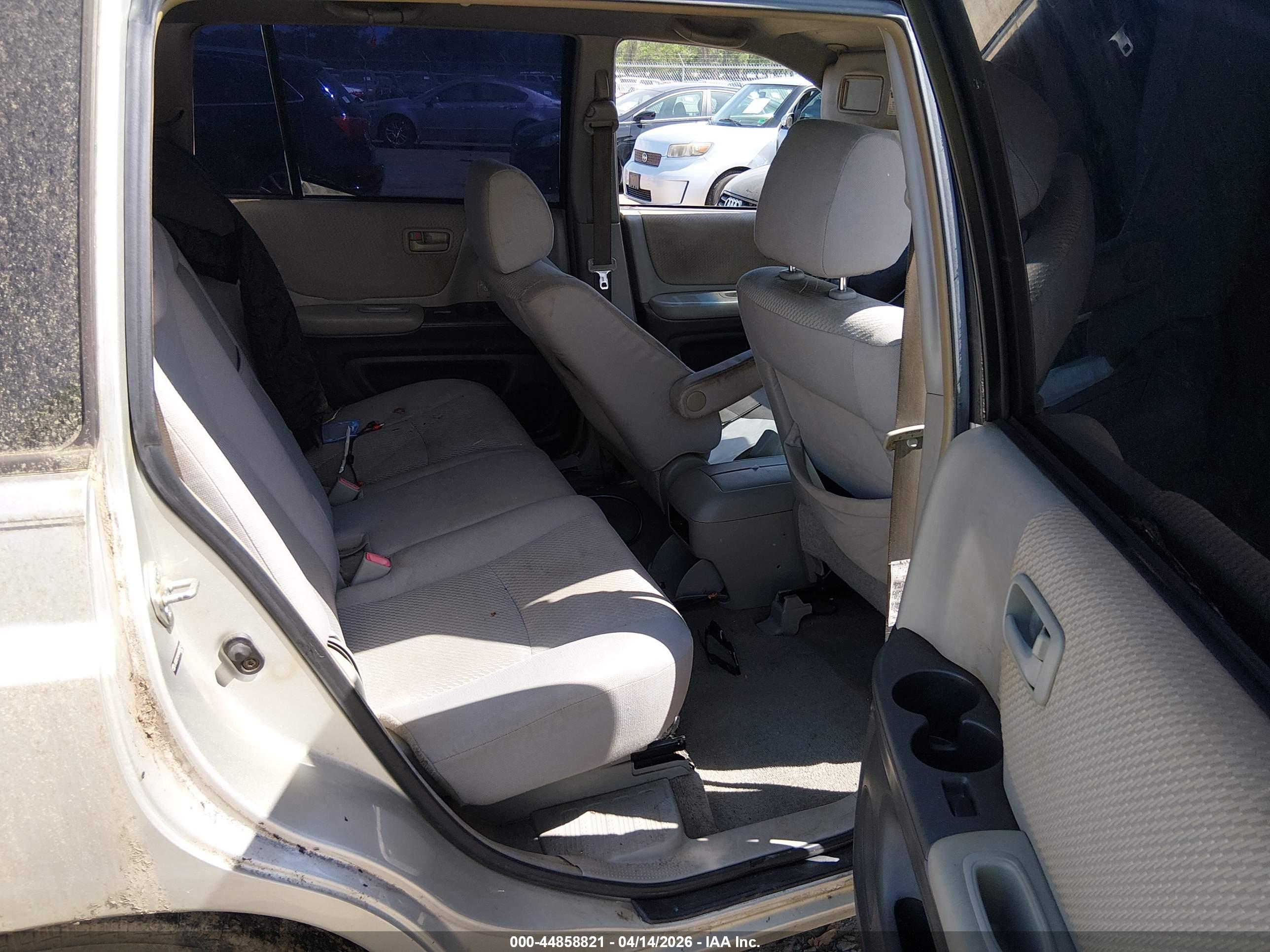 TOYOTA HIGHLANDER image 8