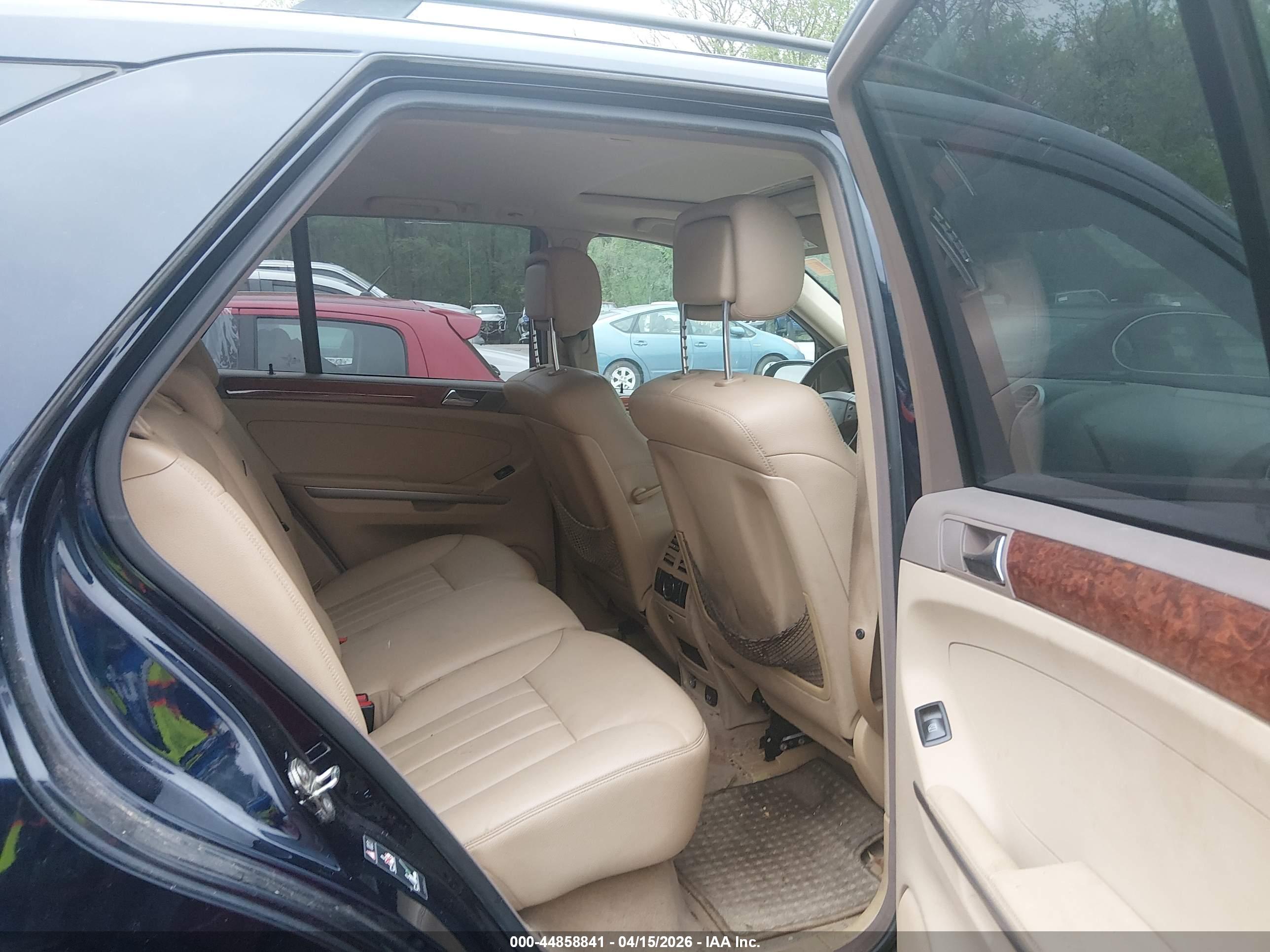 MERCEDES-BENZ ML image 8