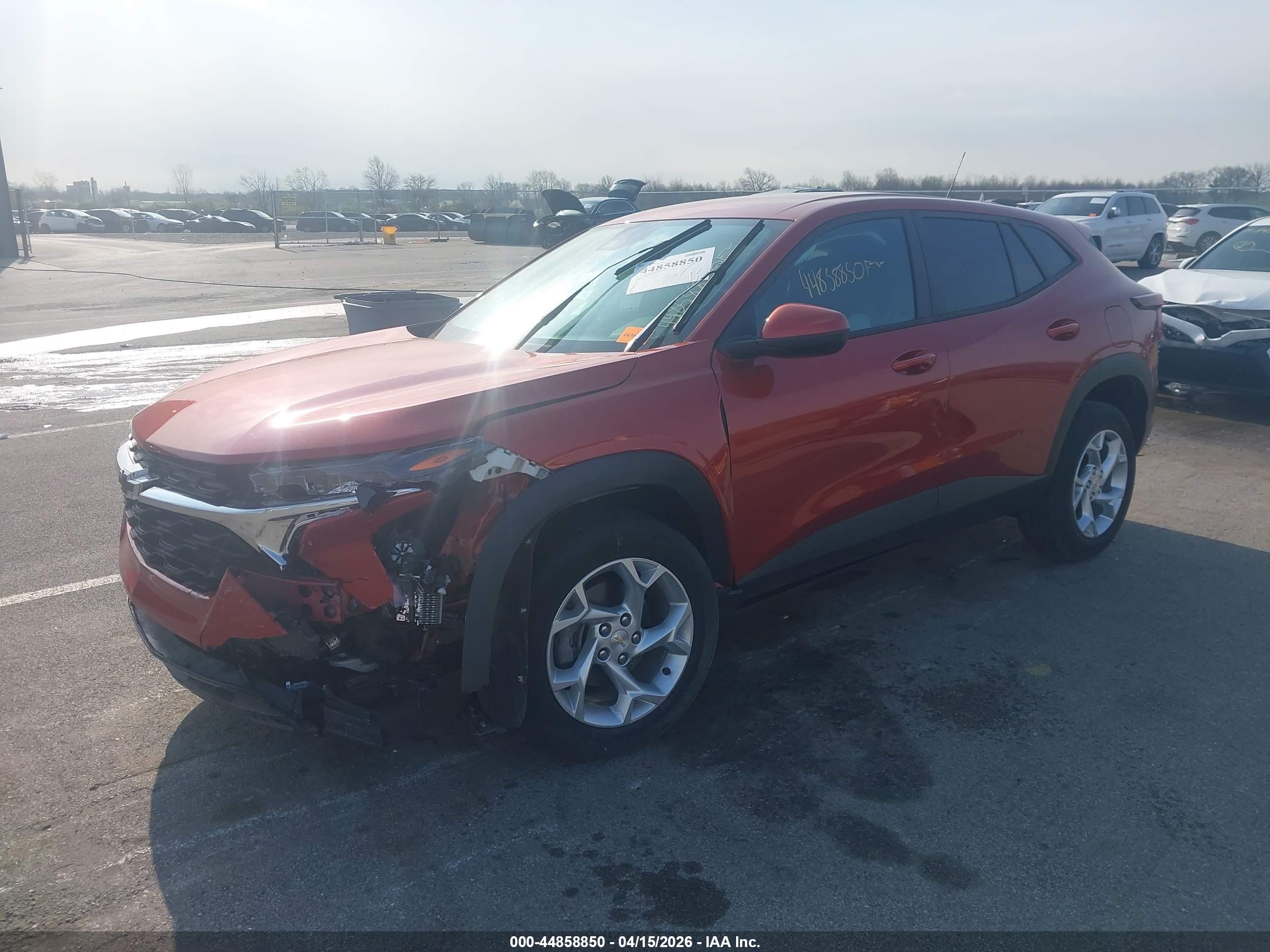 CHEVROLET TRAX image 2
