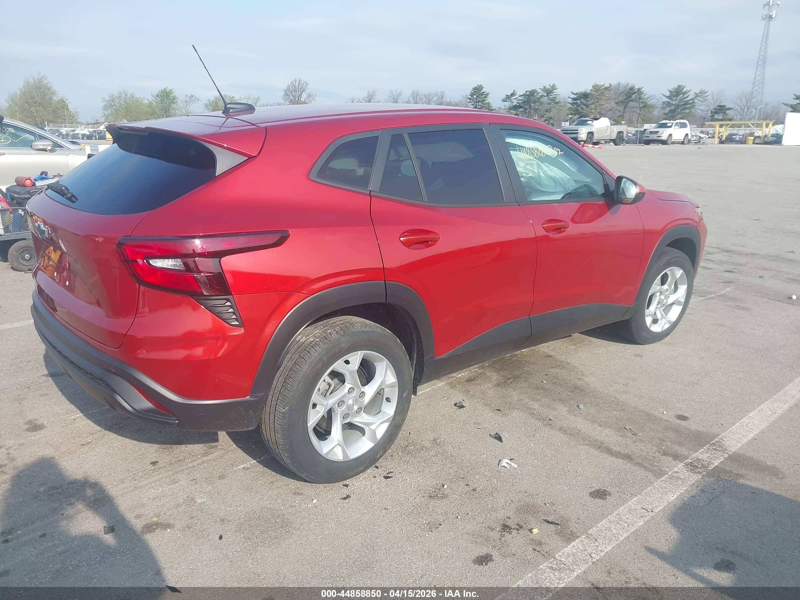 CHEVROLET TRAX image 4
