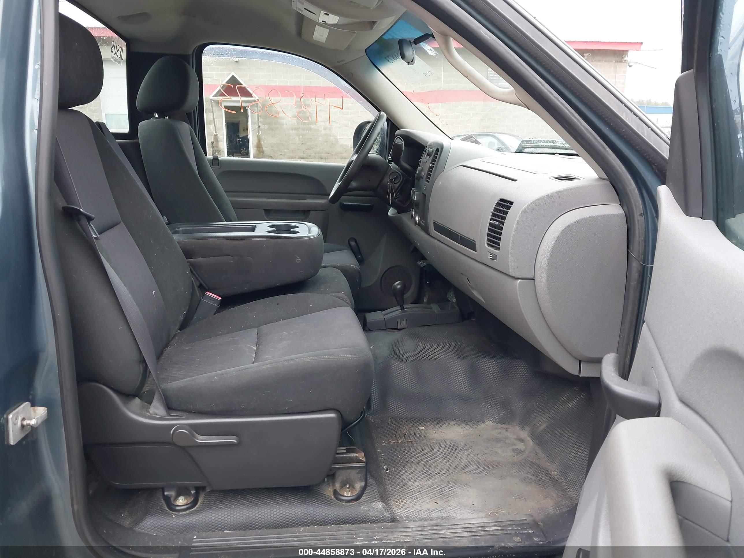 GMC SIERRA image 5