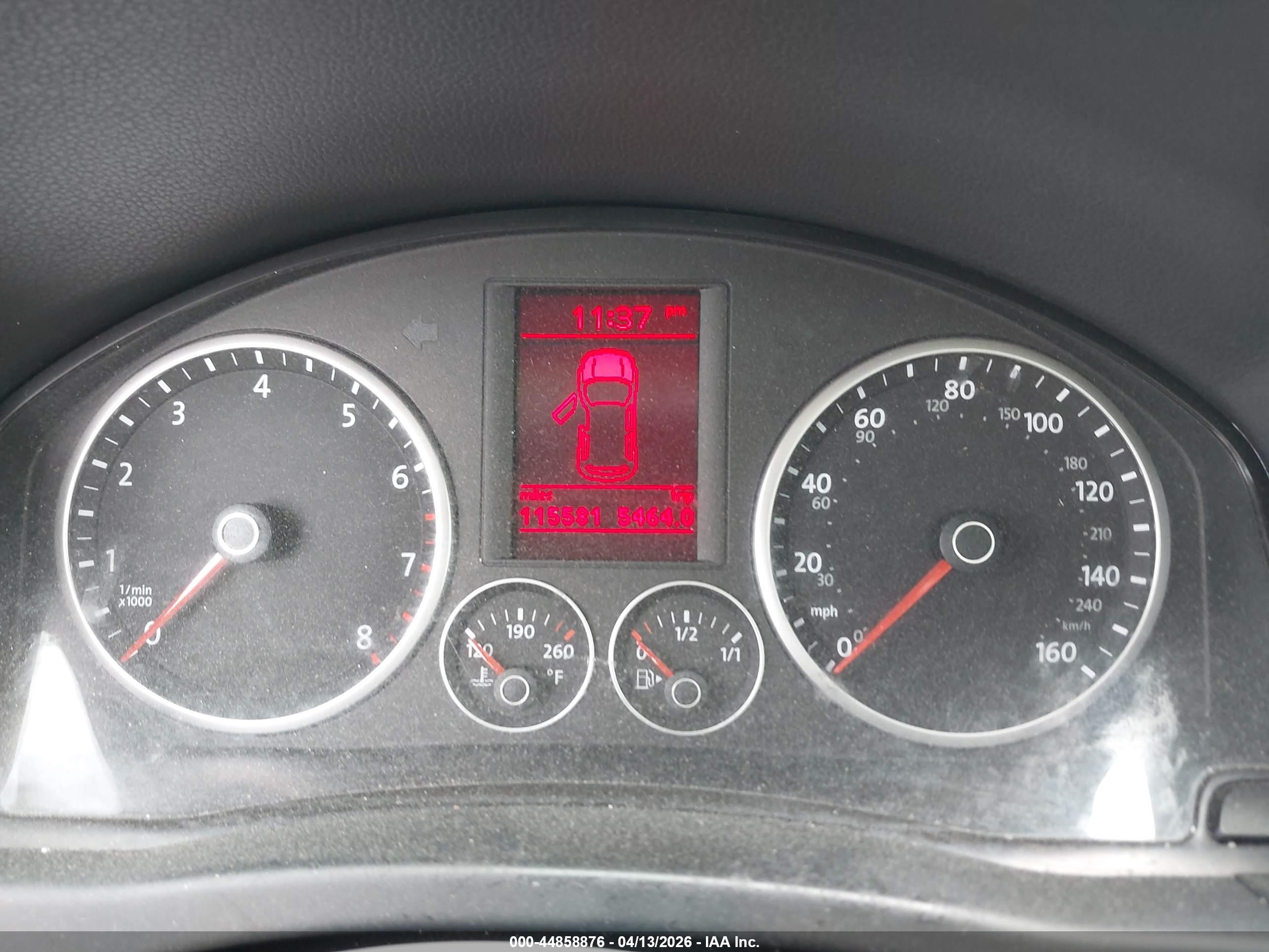 VOLKSWAGEN TIGUAN image 7
