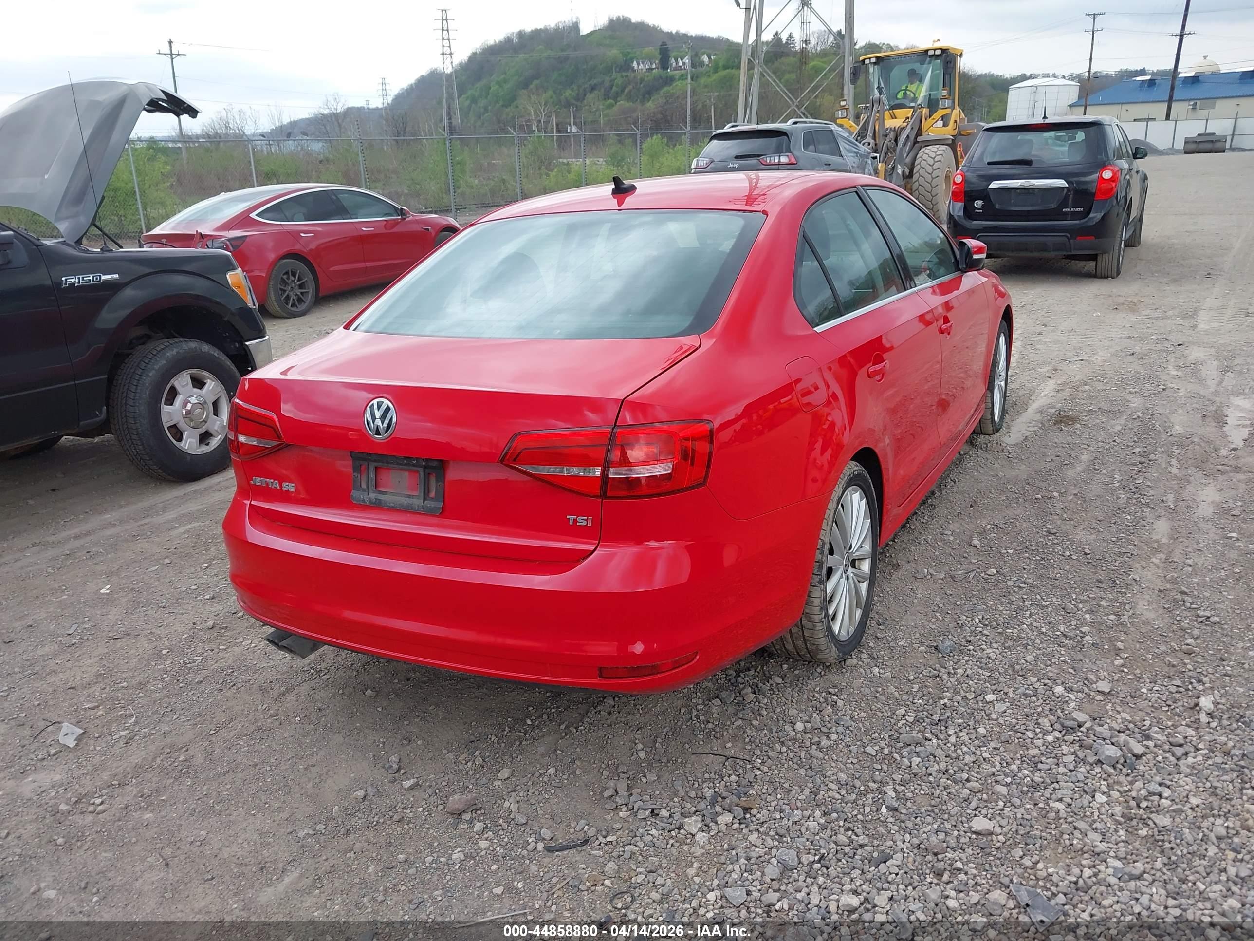 VOLKSWAGEN JETTA image 4
