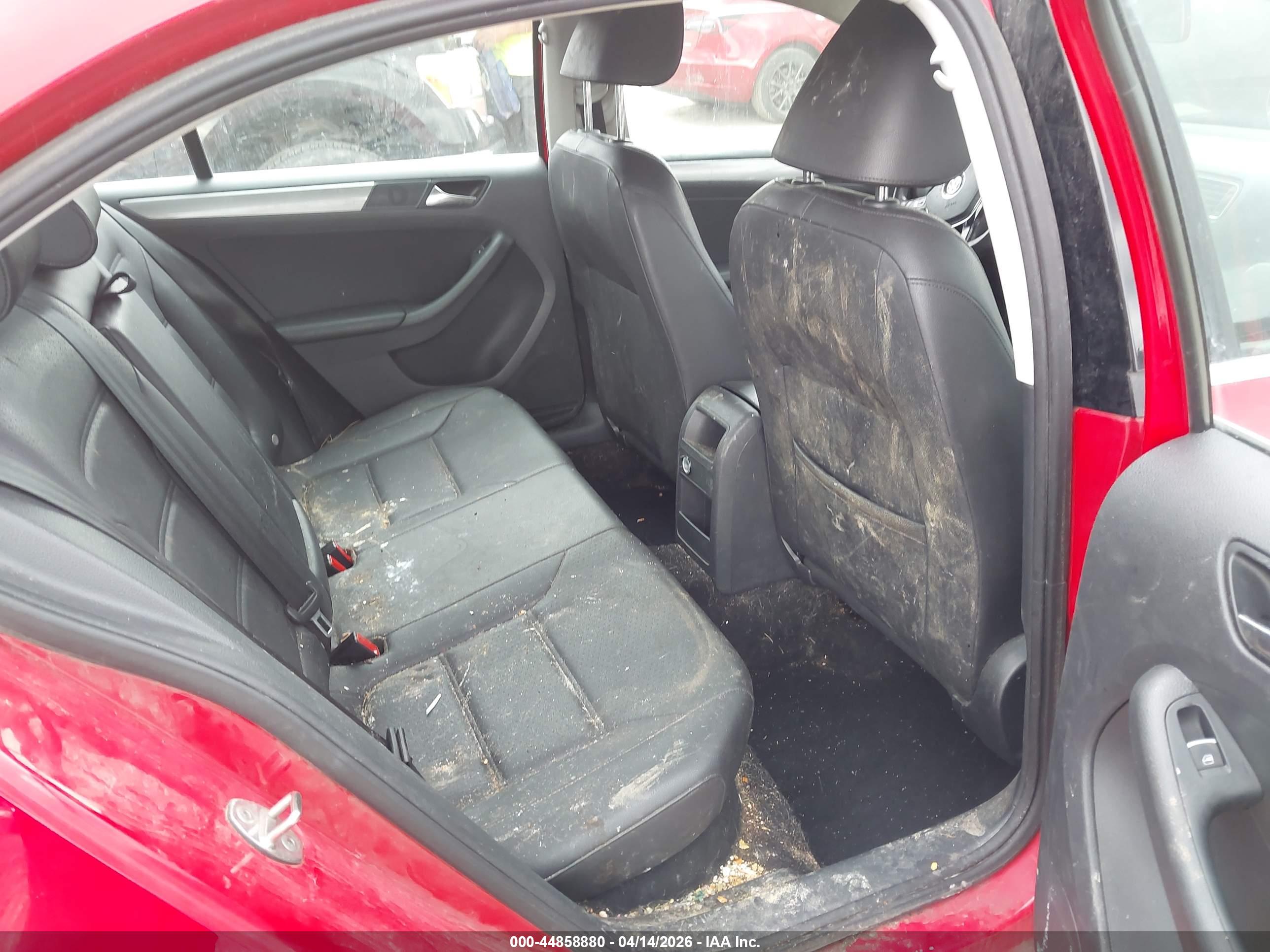VOLKSWAGEN JETTA image 8