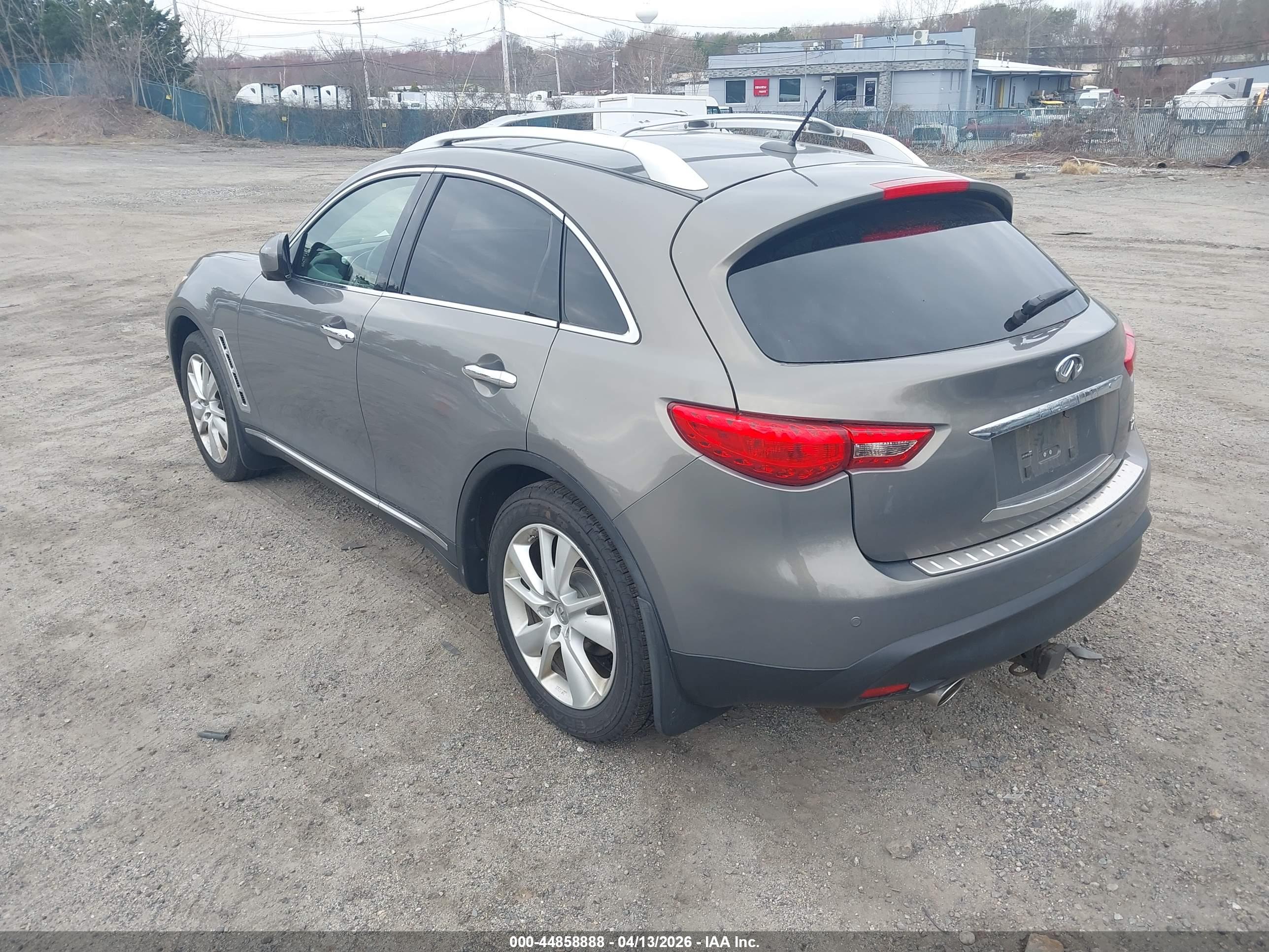 INFINITI FX35 image 3