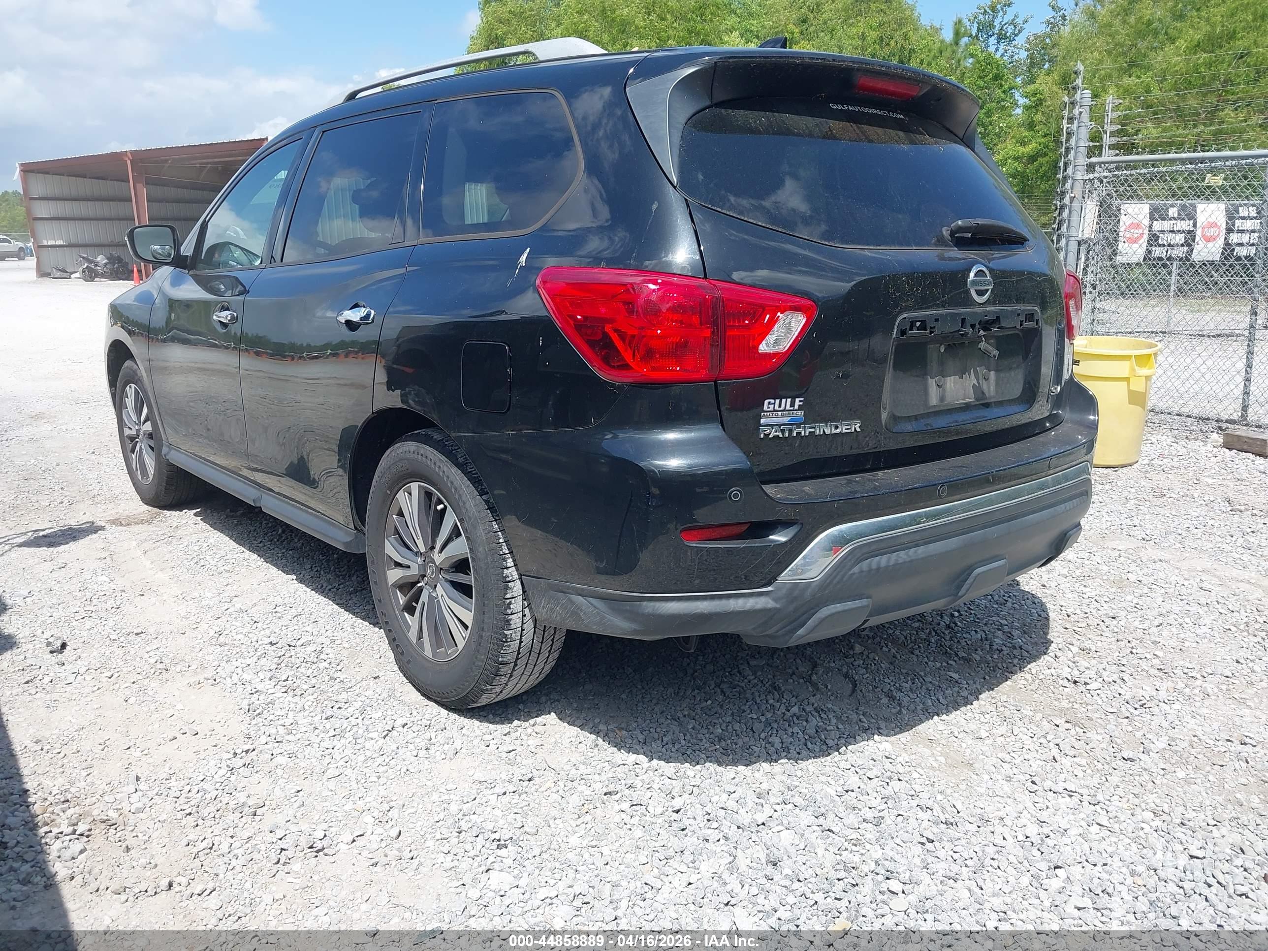 NISSAN PATHFINDER image 3