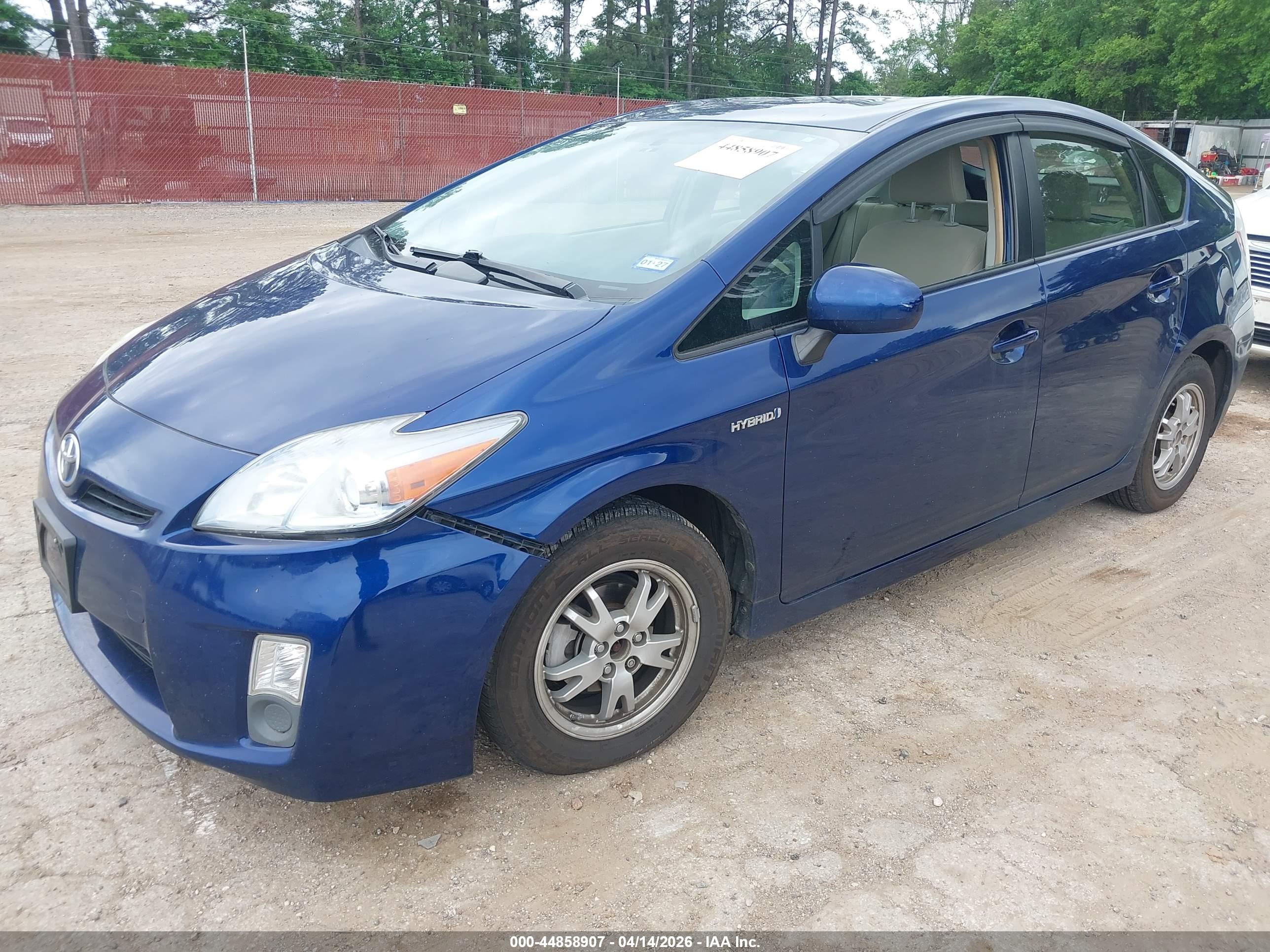 TOYOTA PRIUS image 2