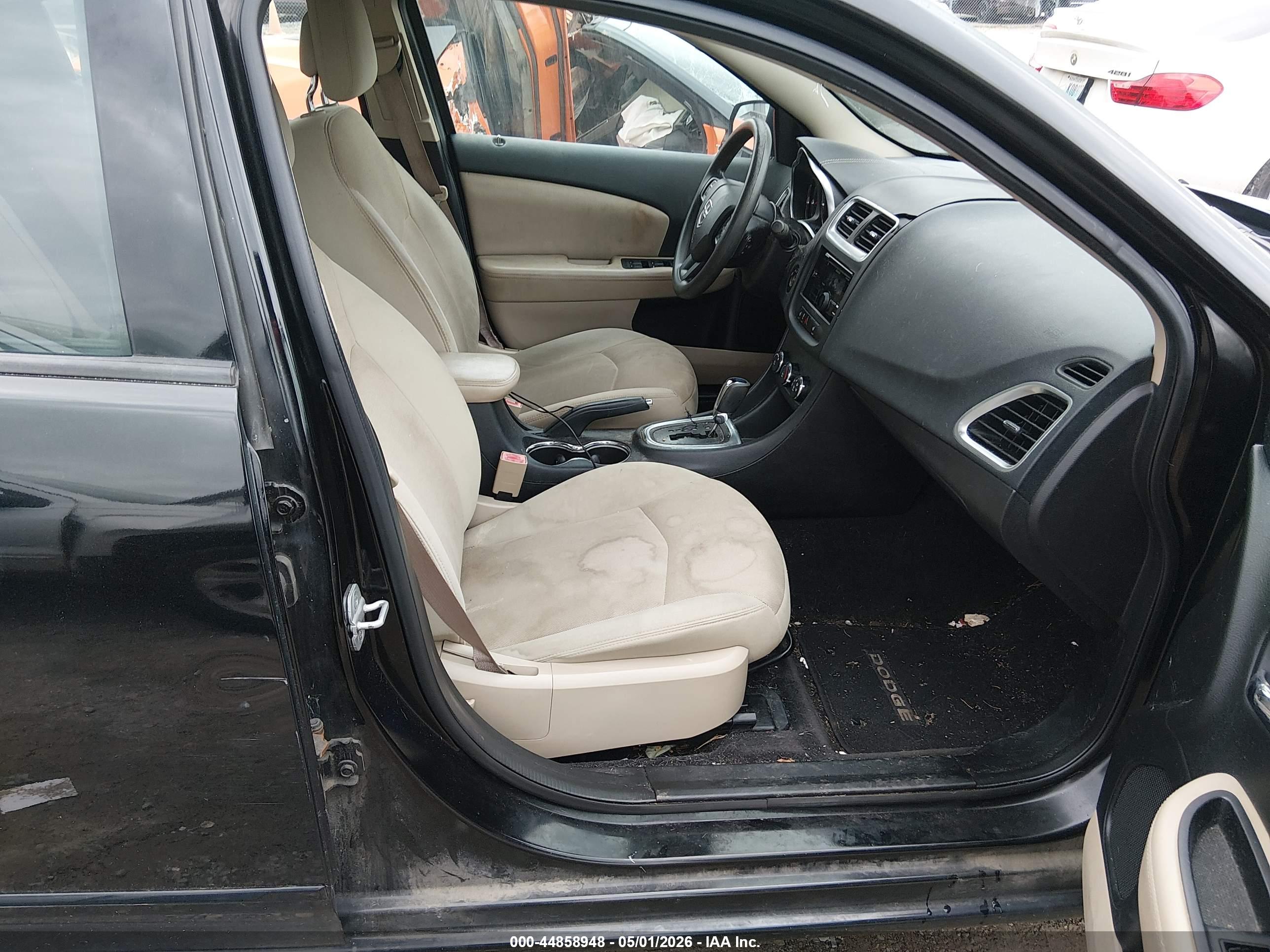 DODGE AVENGER image 5