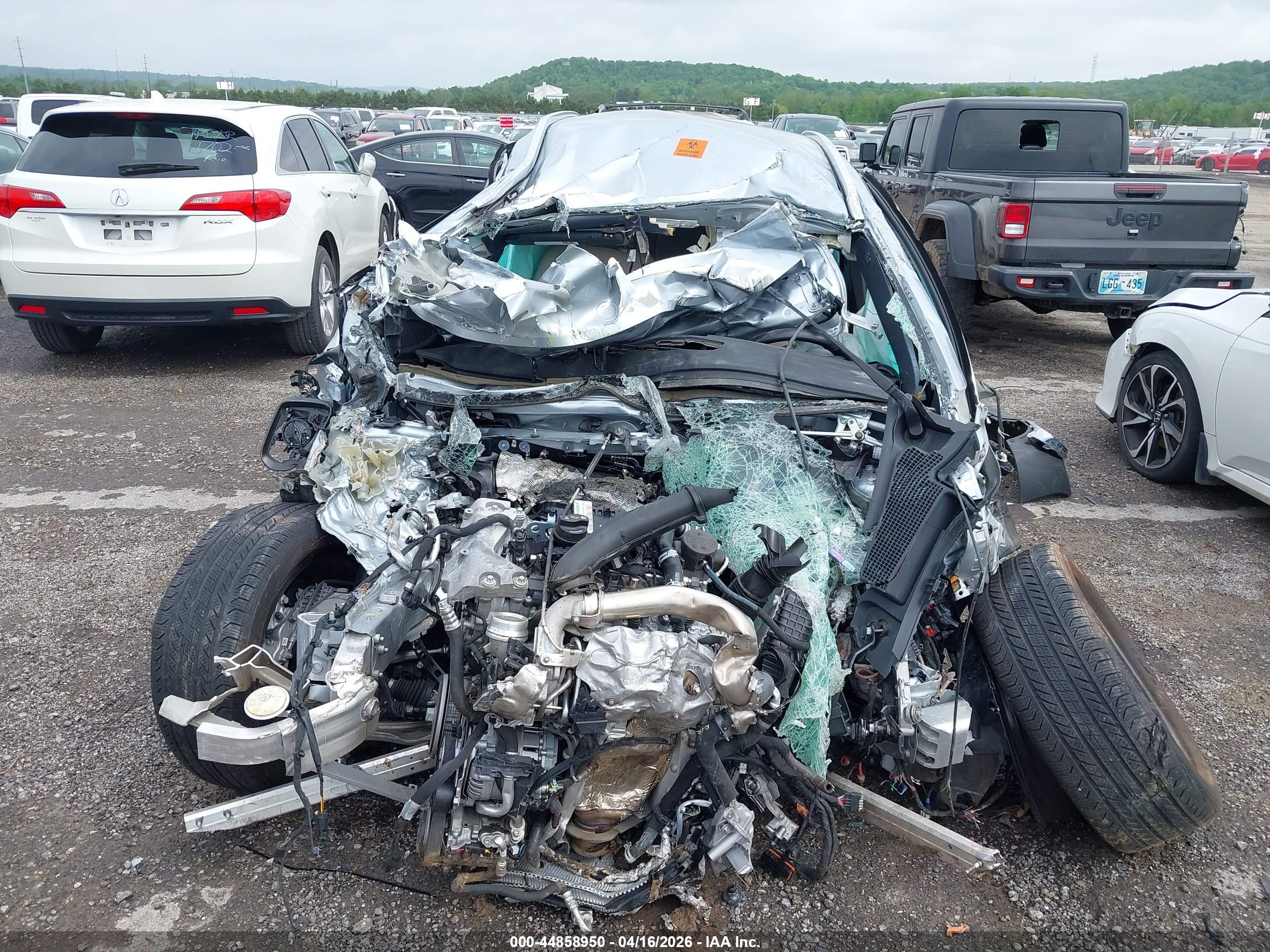 MERCEDES-BENZ GLA image 6