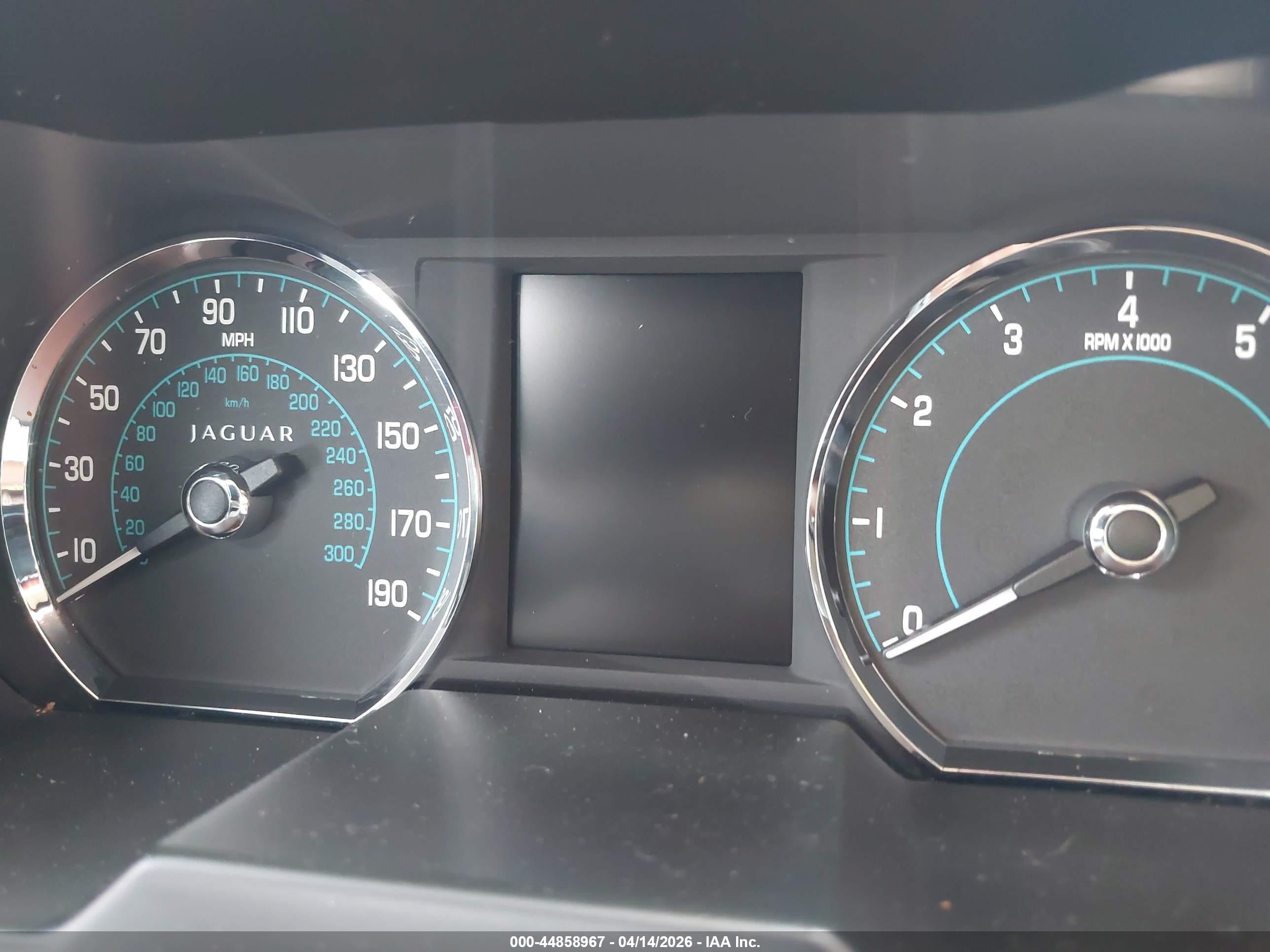 JAGUAR XF image 7