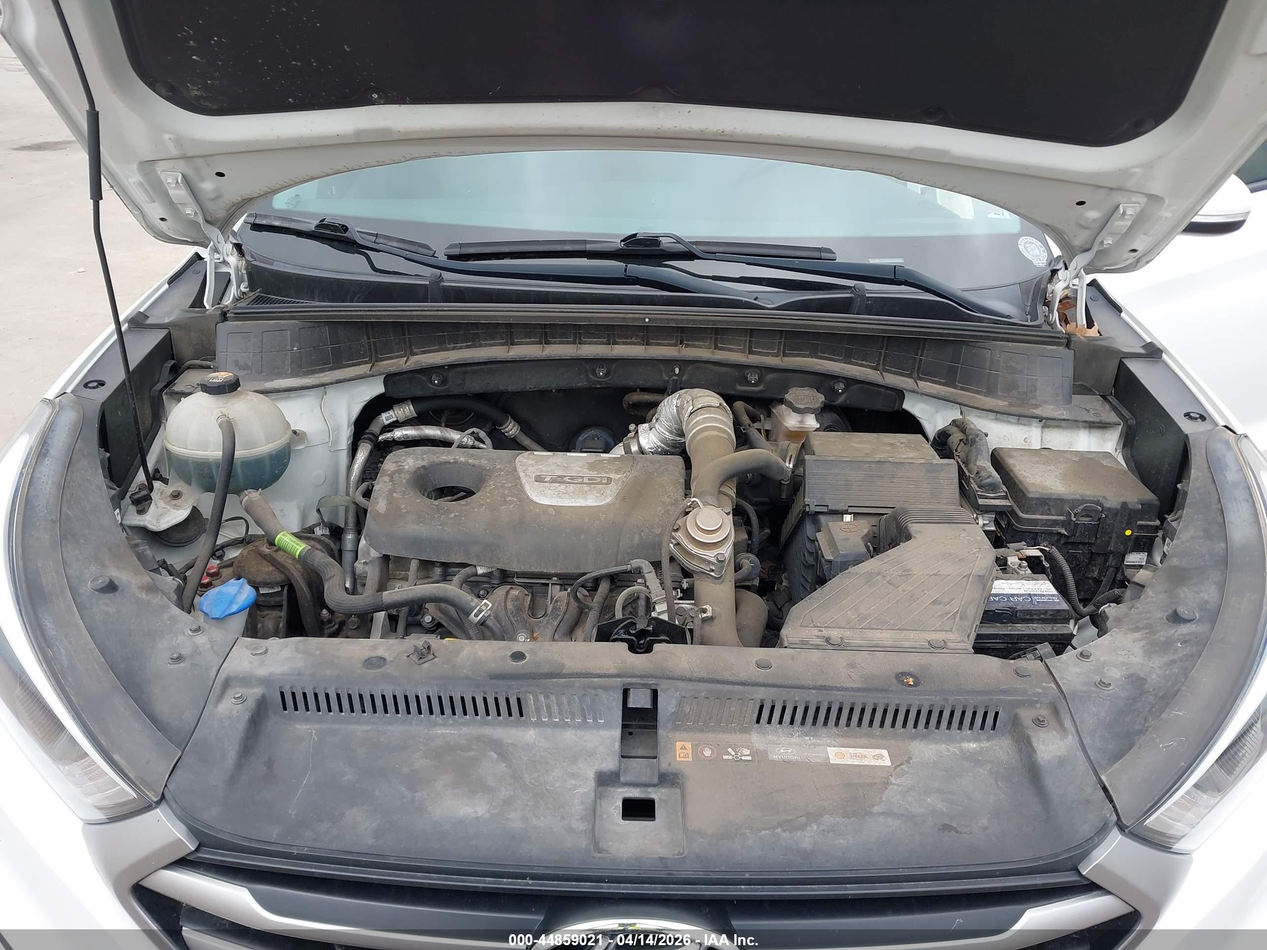 HYUNDAI TUCSON image 10