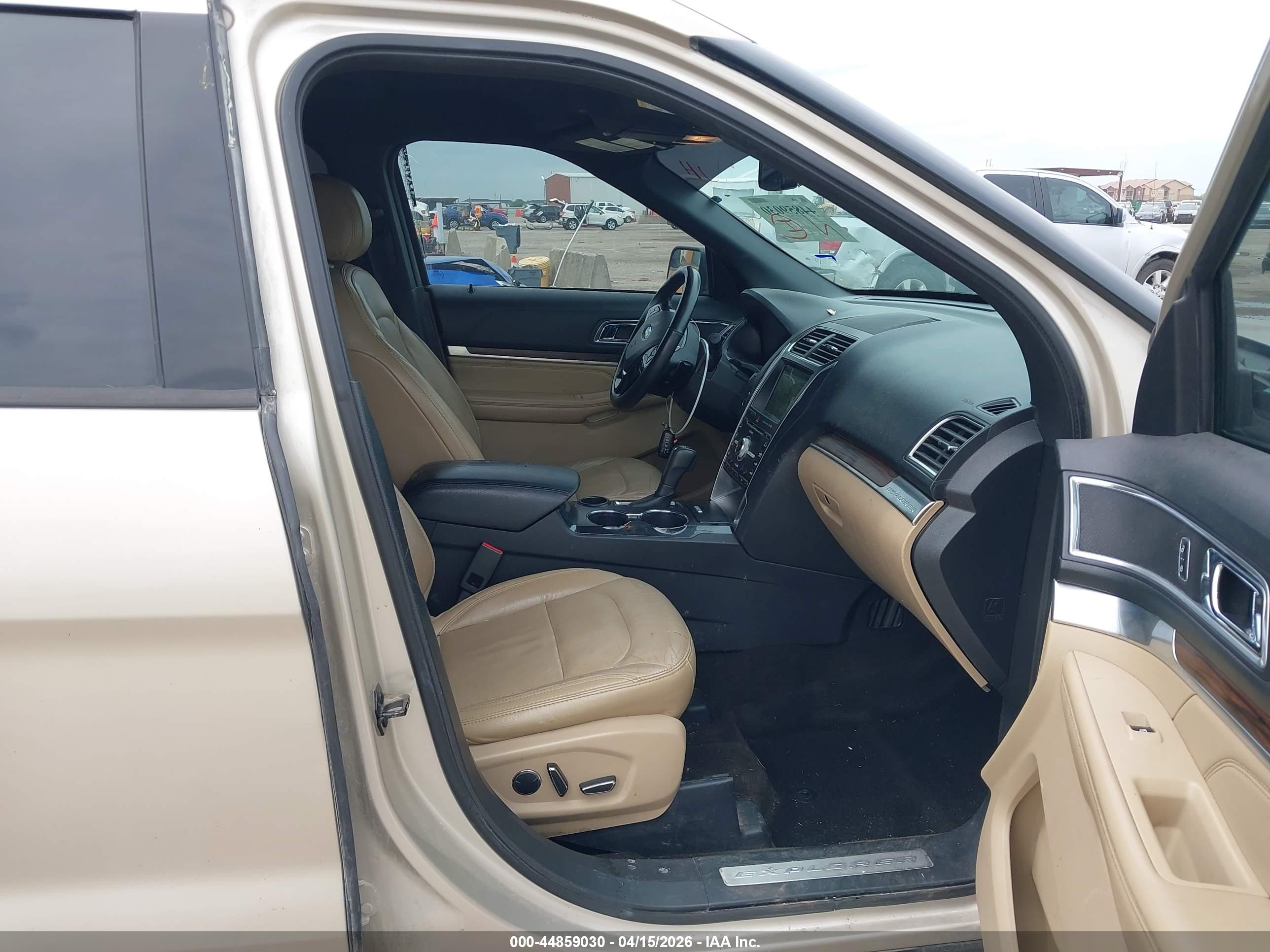 FORD EXPLORER image 5