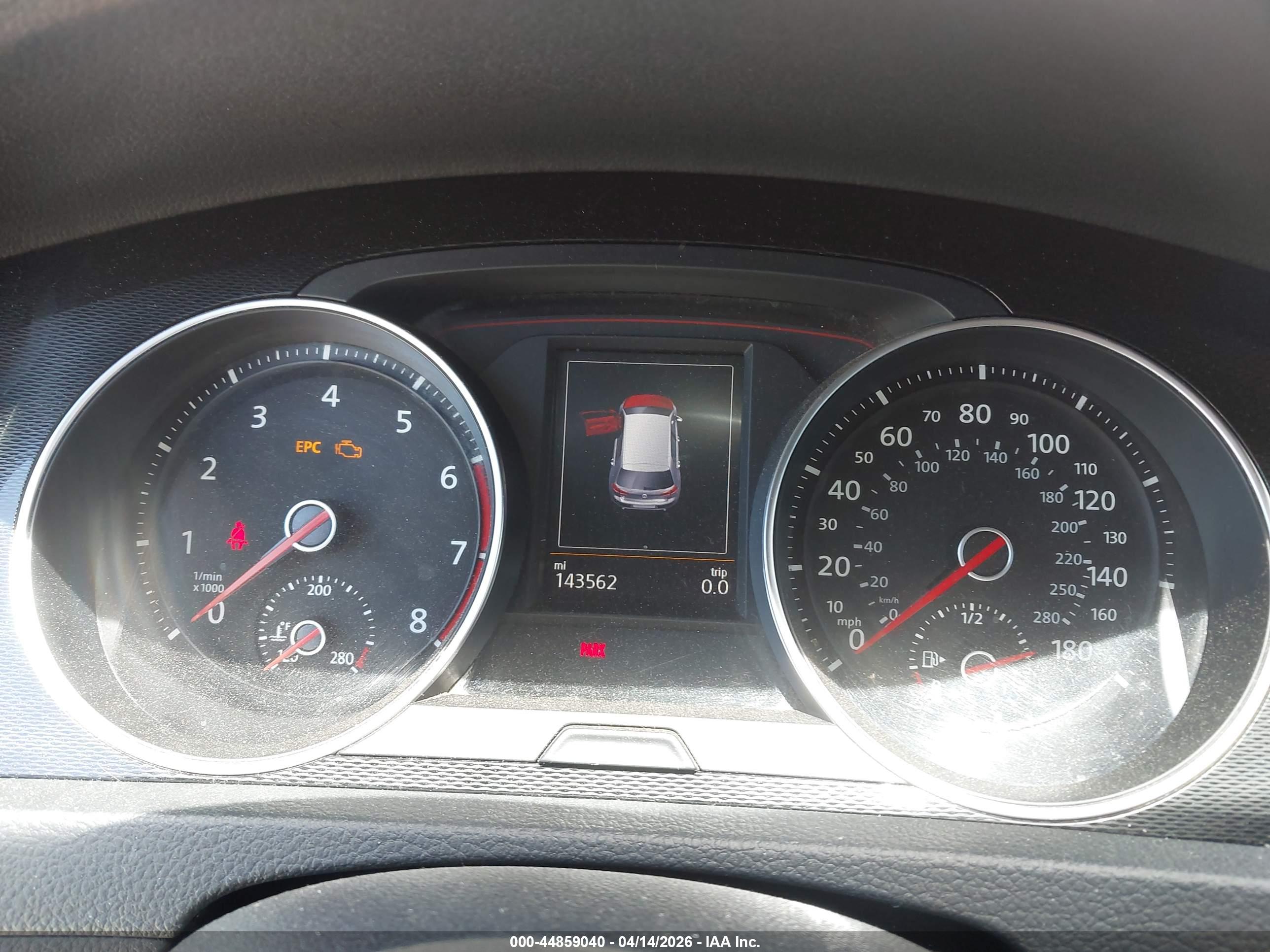 VOLKSWAGEN GOLF image 7