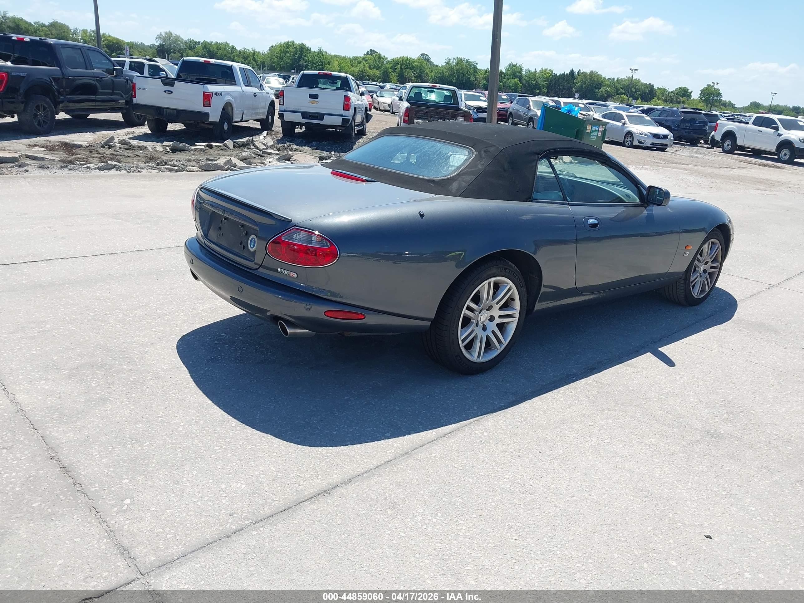 JAGUAR XKR image 4