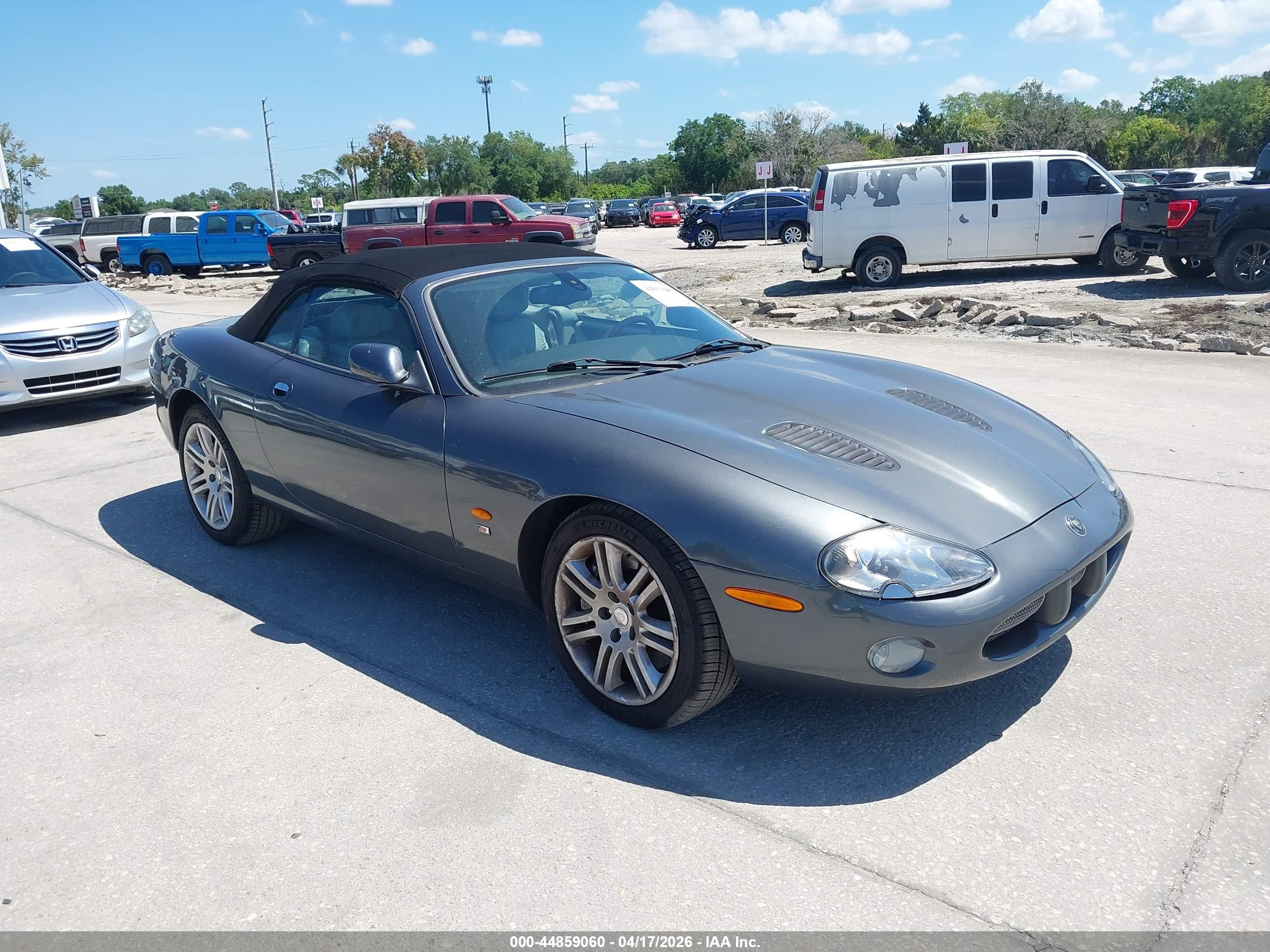 JAGUAR XKR image 6