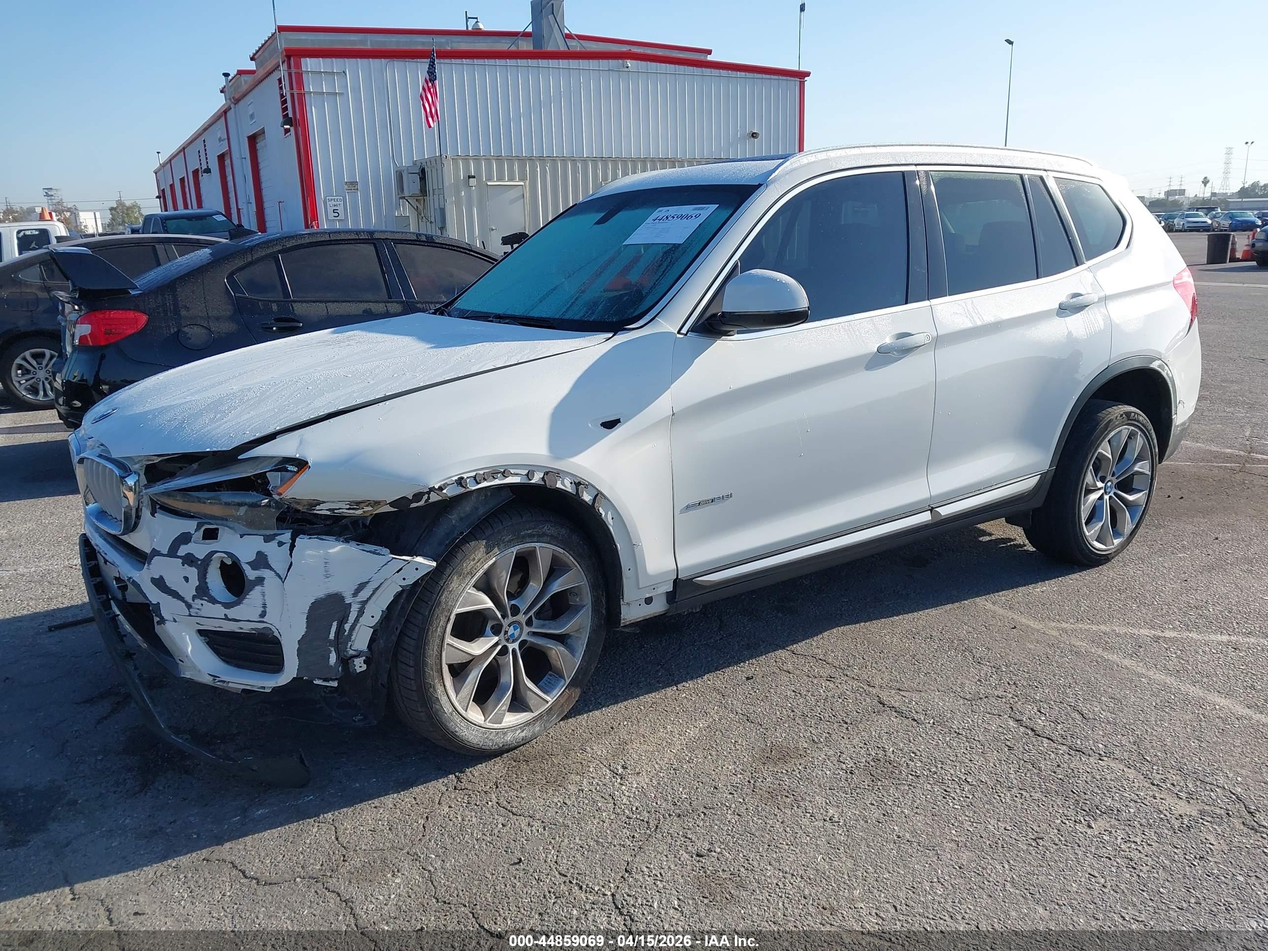 BMW X3 image 2