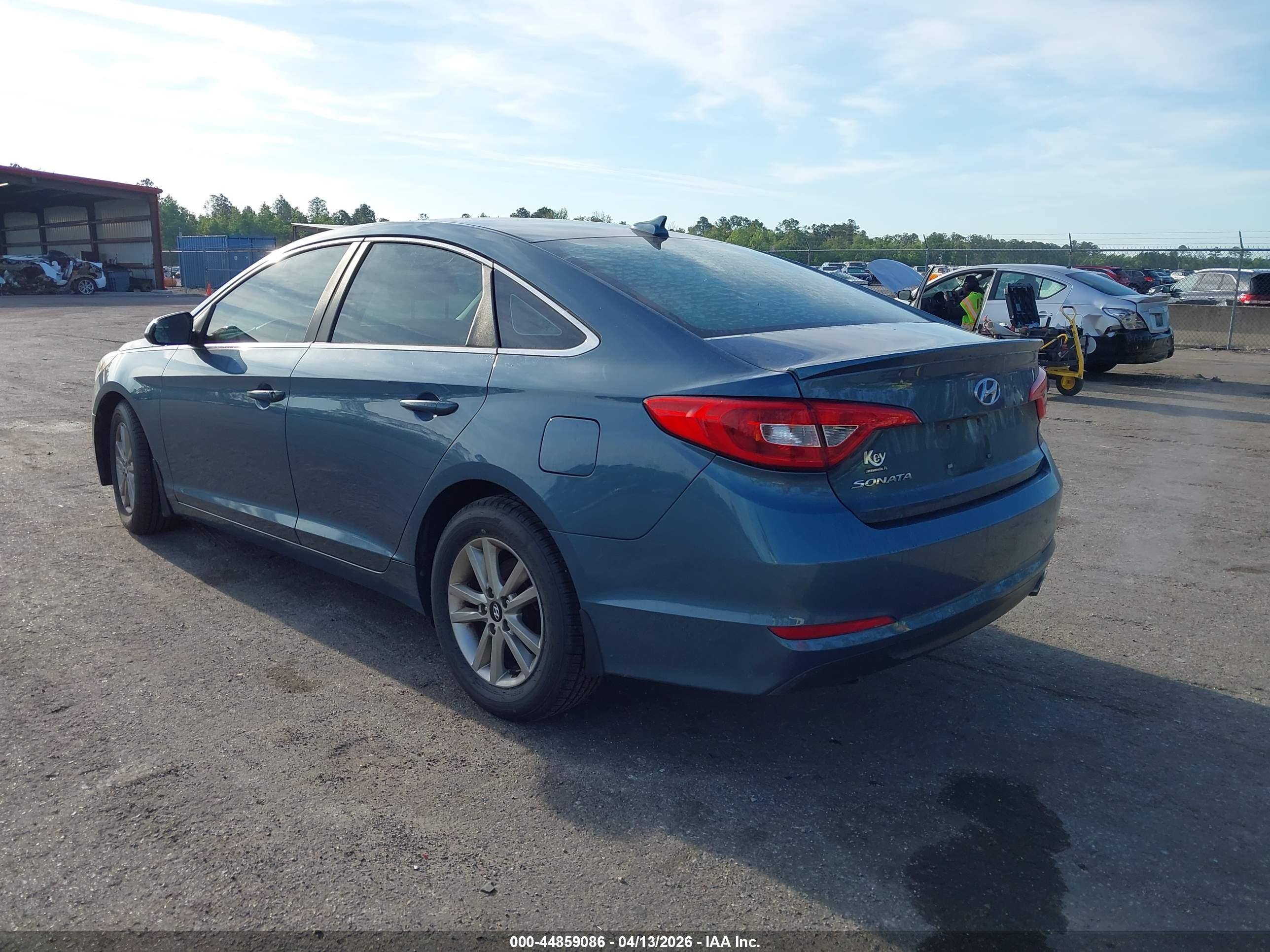 HYUNDAI SONATA image 3