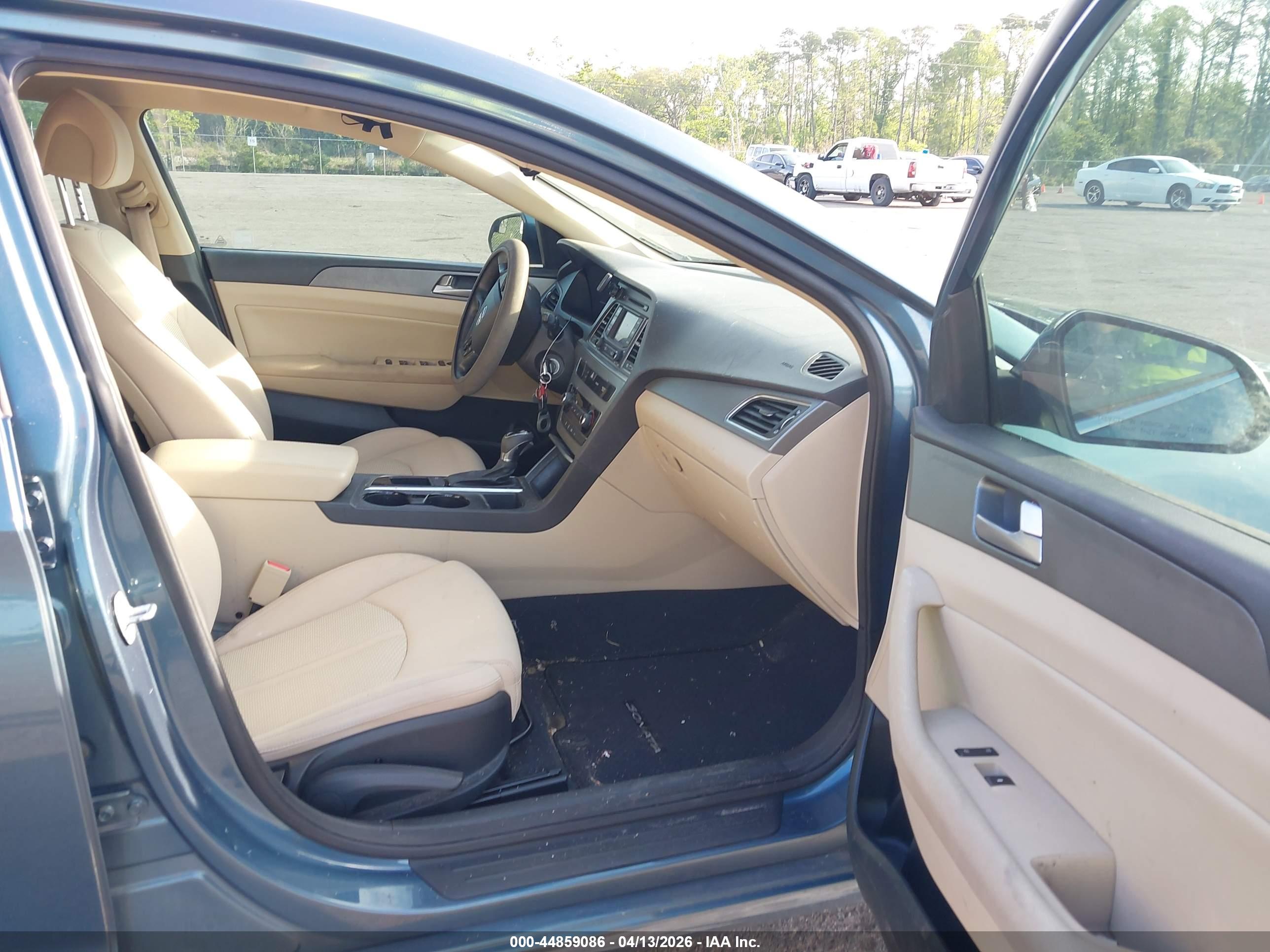 HYUNDAI SONATA image 5