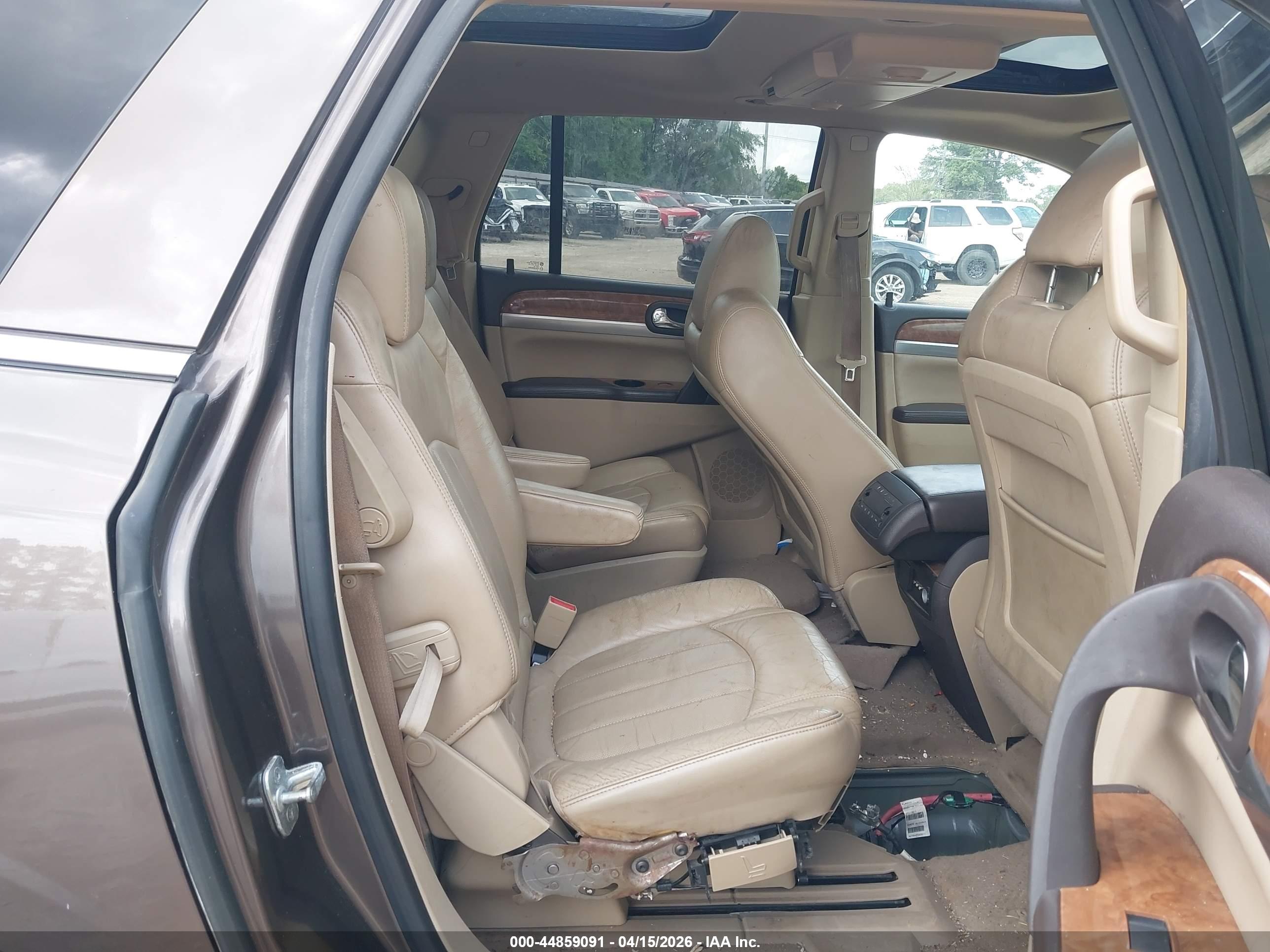 BUICK ENCLAVE image 8